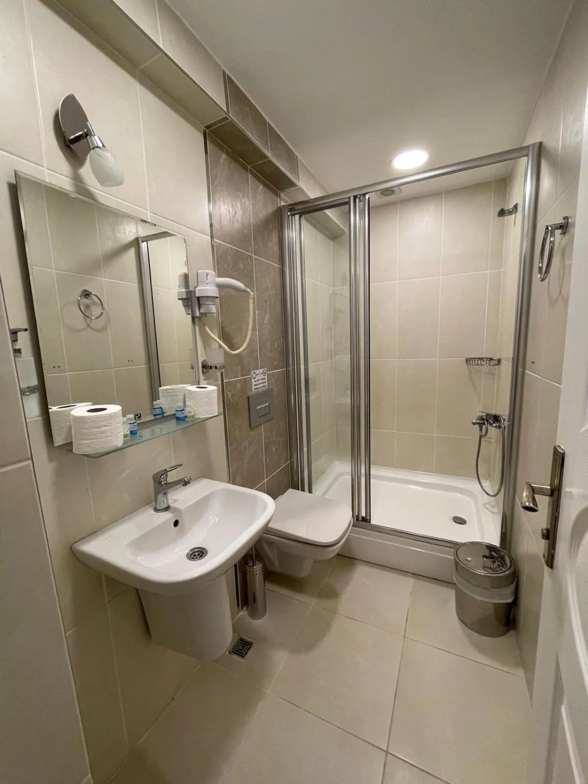 Bathroom in The Print House Hotel