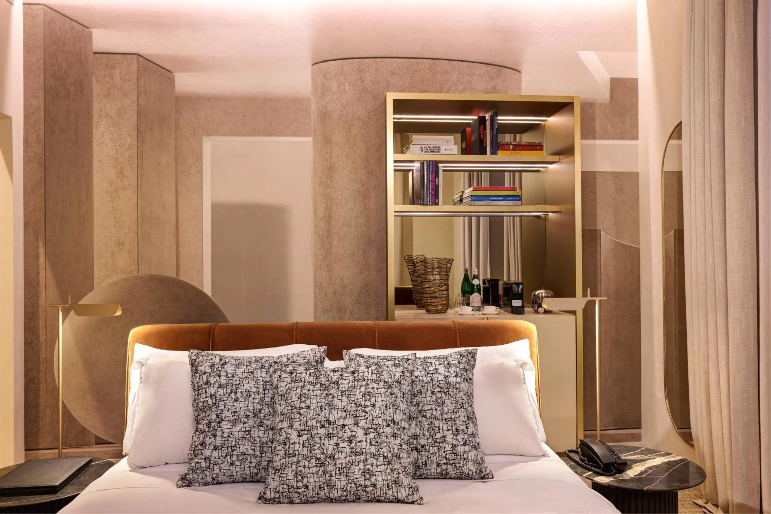 Bedroom, Bed in Borghese Contemporary Hotel