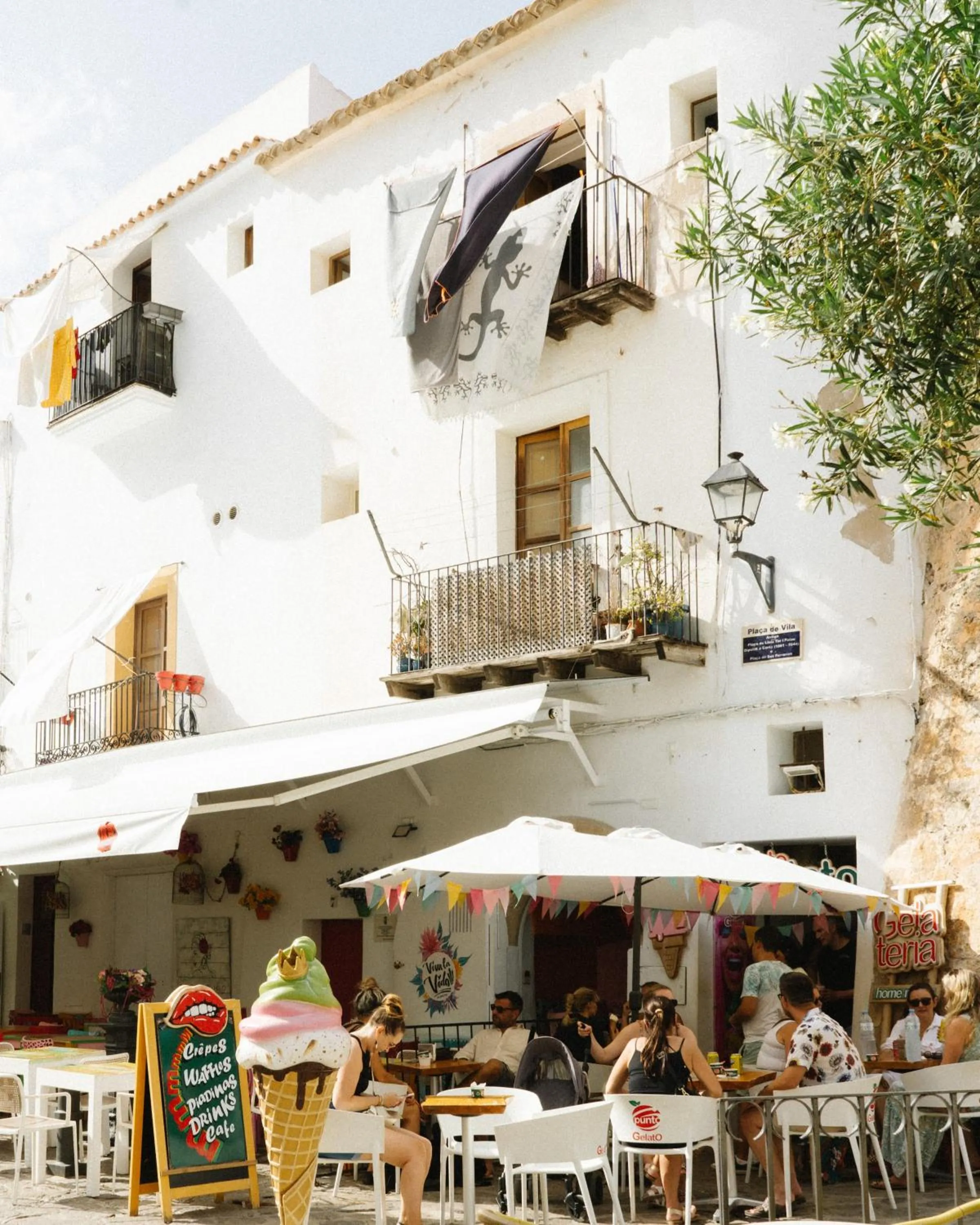 Entertainment in 7Pines Resort Ibiza, part of Destination by Hyatt