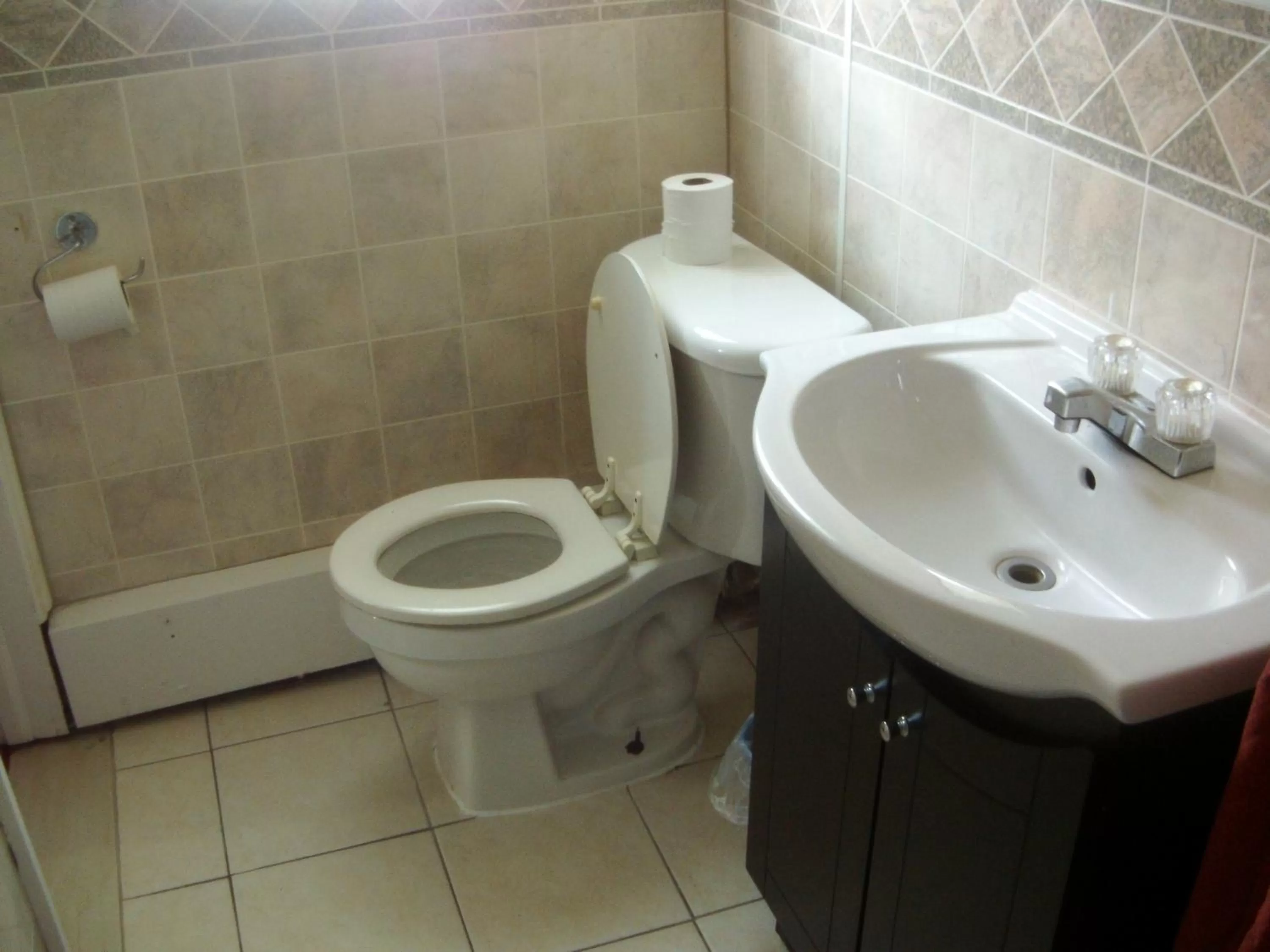 Bathroom in Star Inn by Elevate Rooms