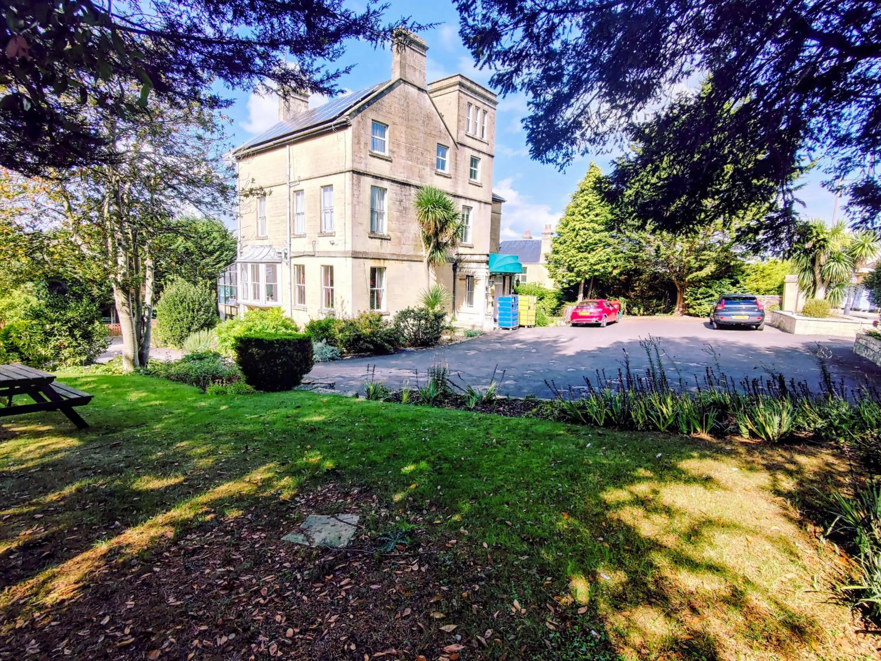 Parking in Wentworth House - Free Parking