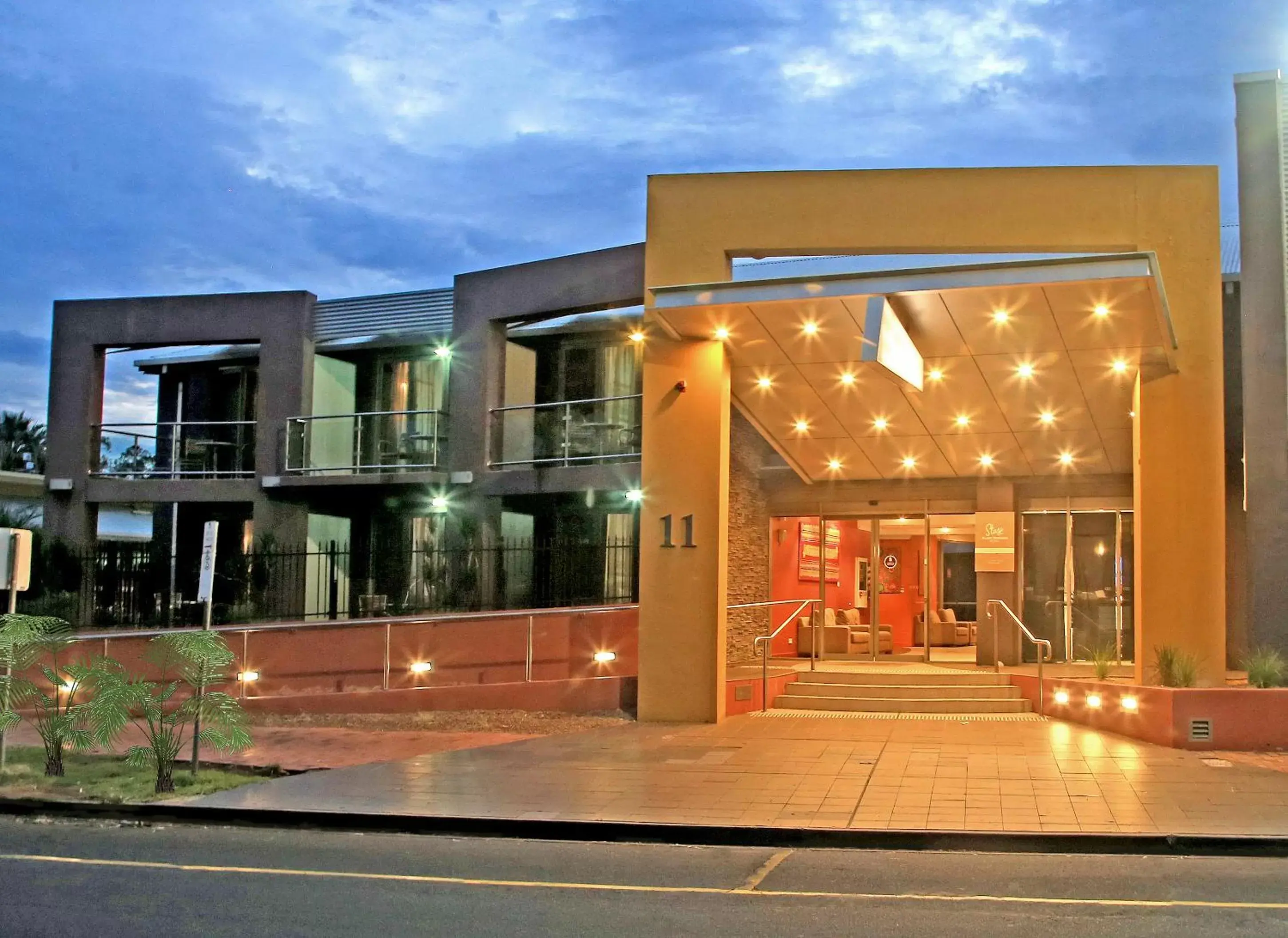 Stay at Alice Springs Hotel Stay at Alice Springs Hotel