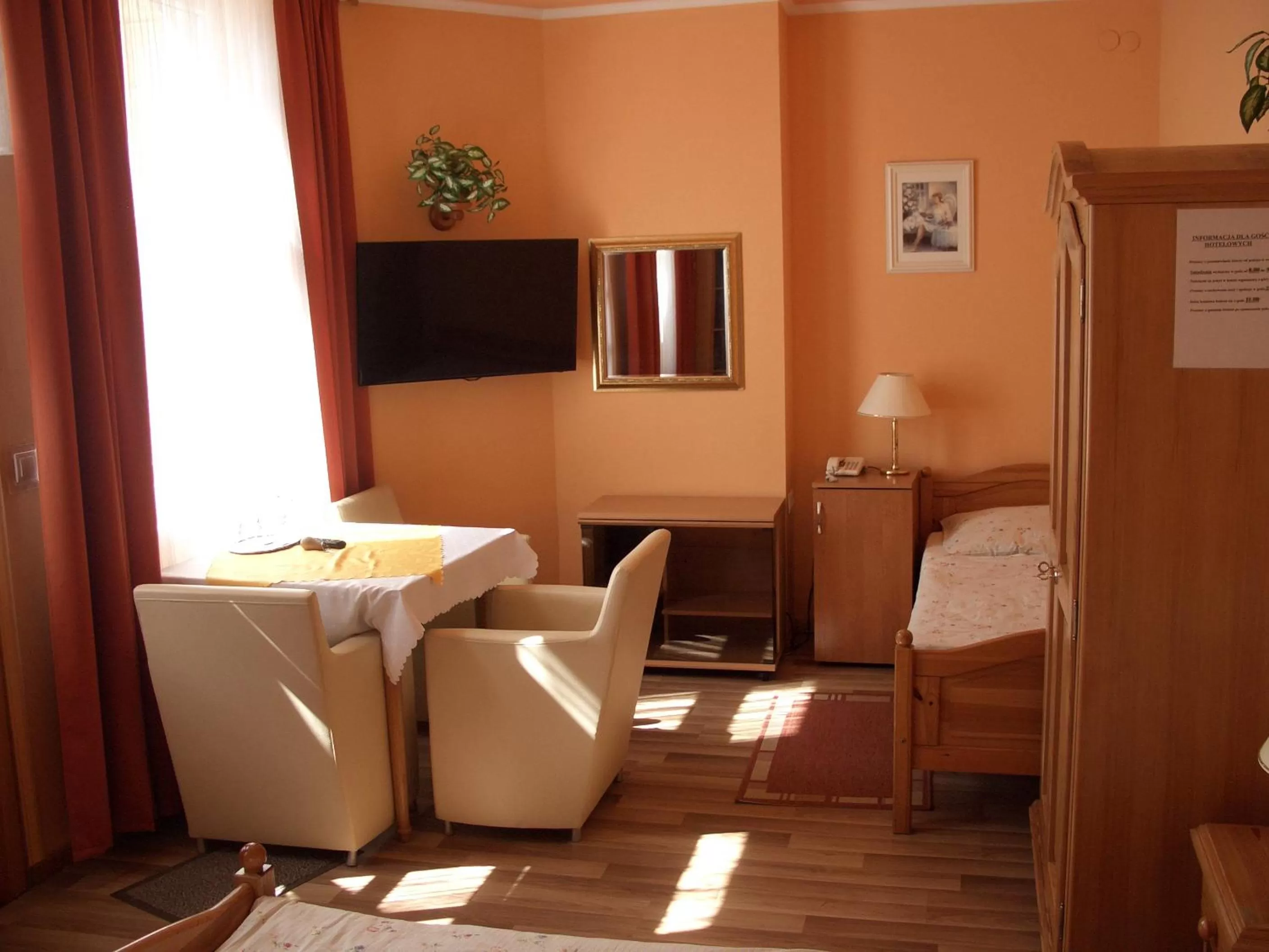 Photo of the whole room in Hotel Alga