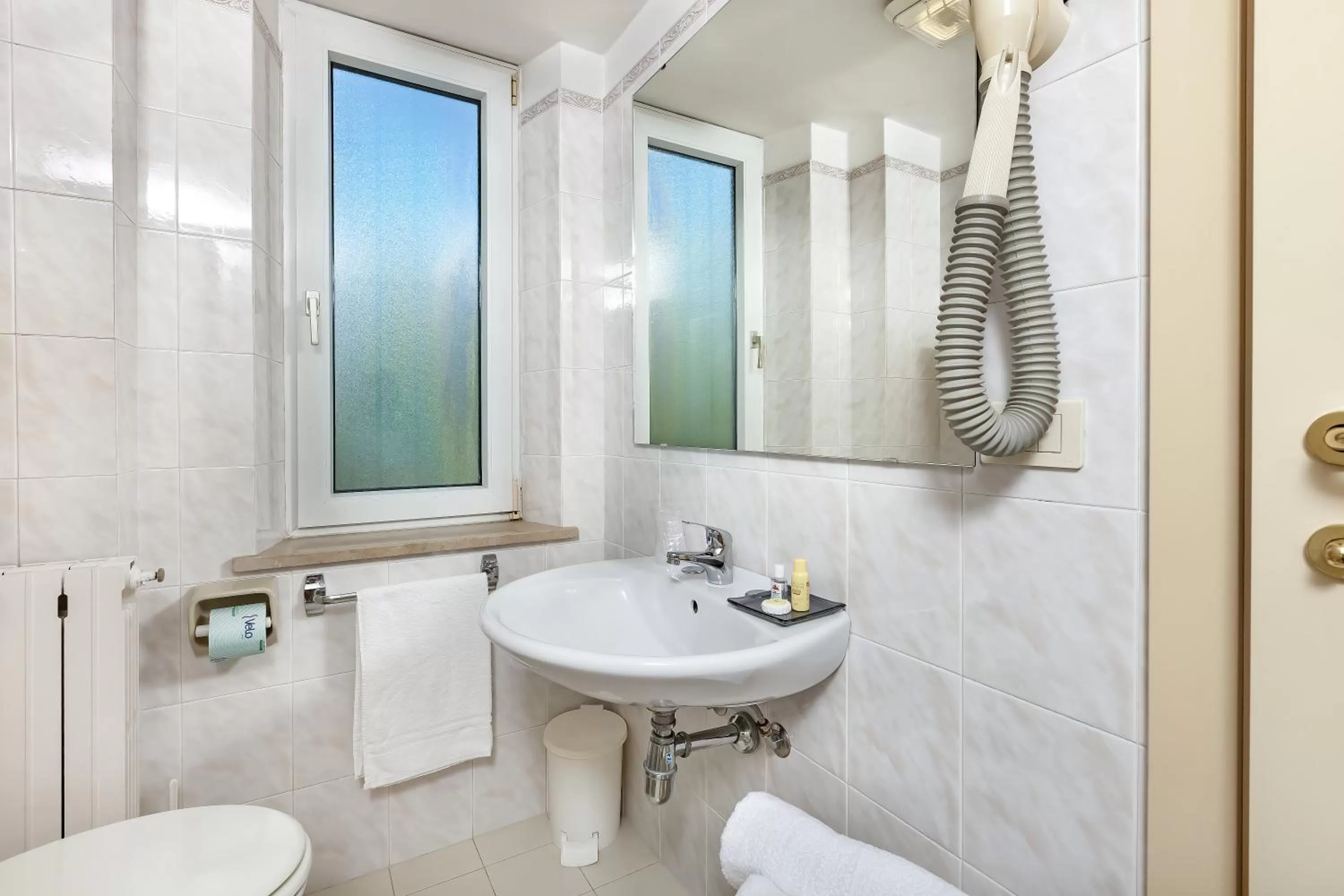 Bathroom in Ariminum Hotel