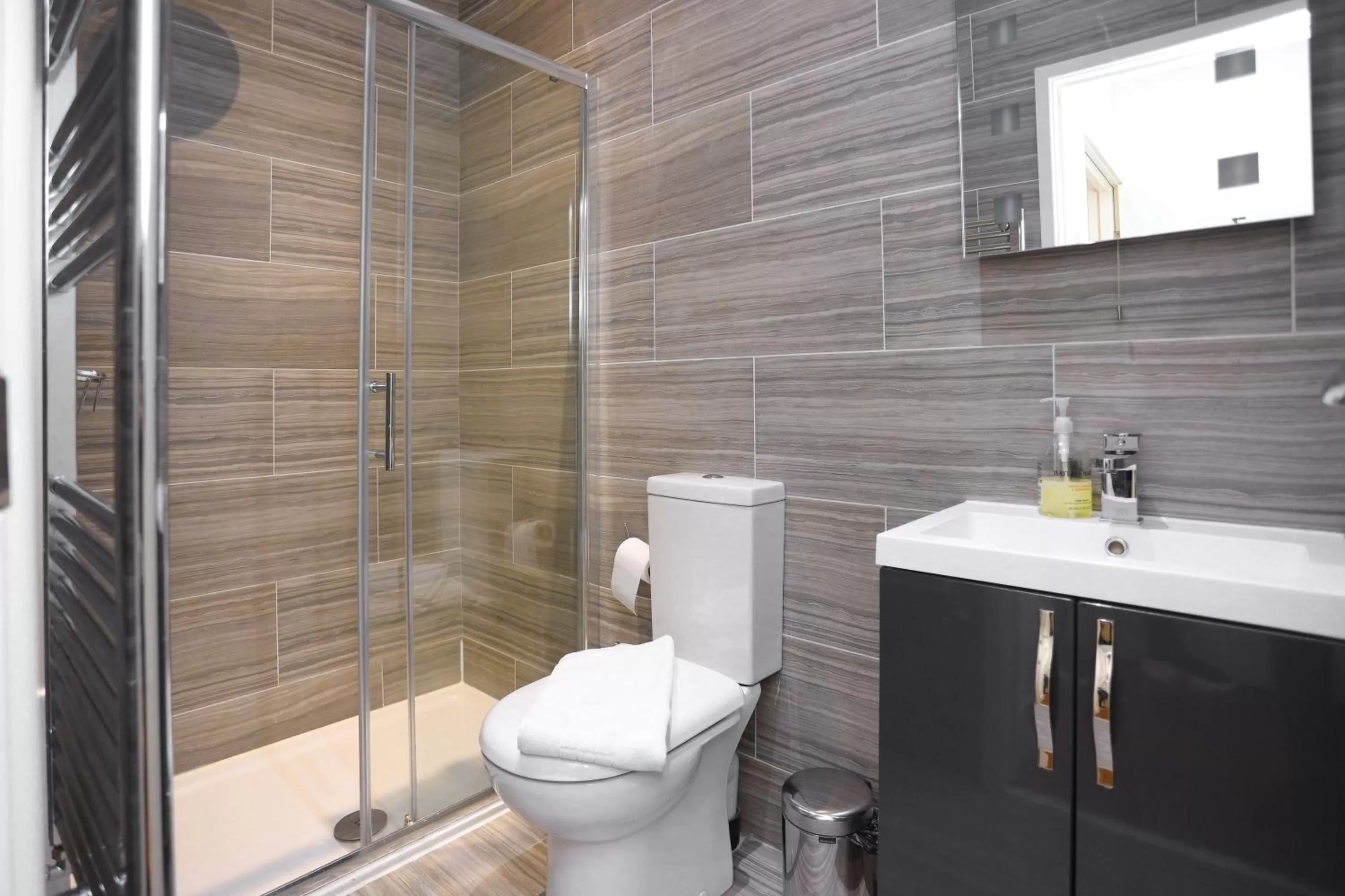 Bathroom in TiTiwangsa One Accomodation at Paddington