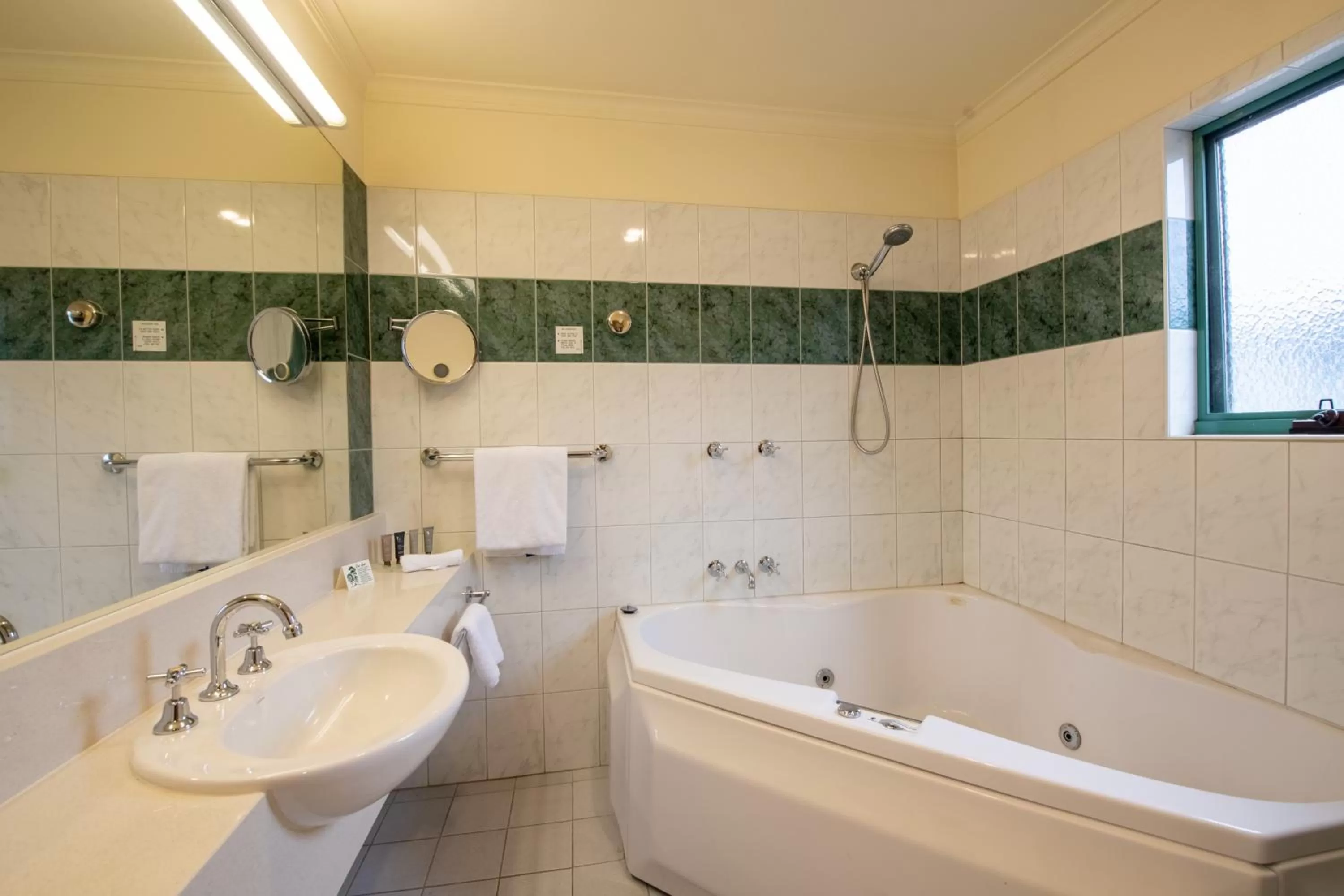 Bathroom in Gateway on Monash