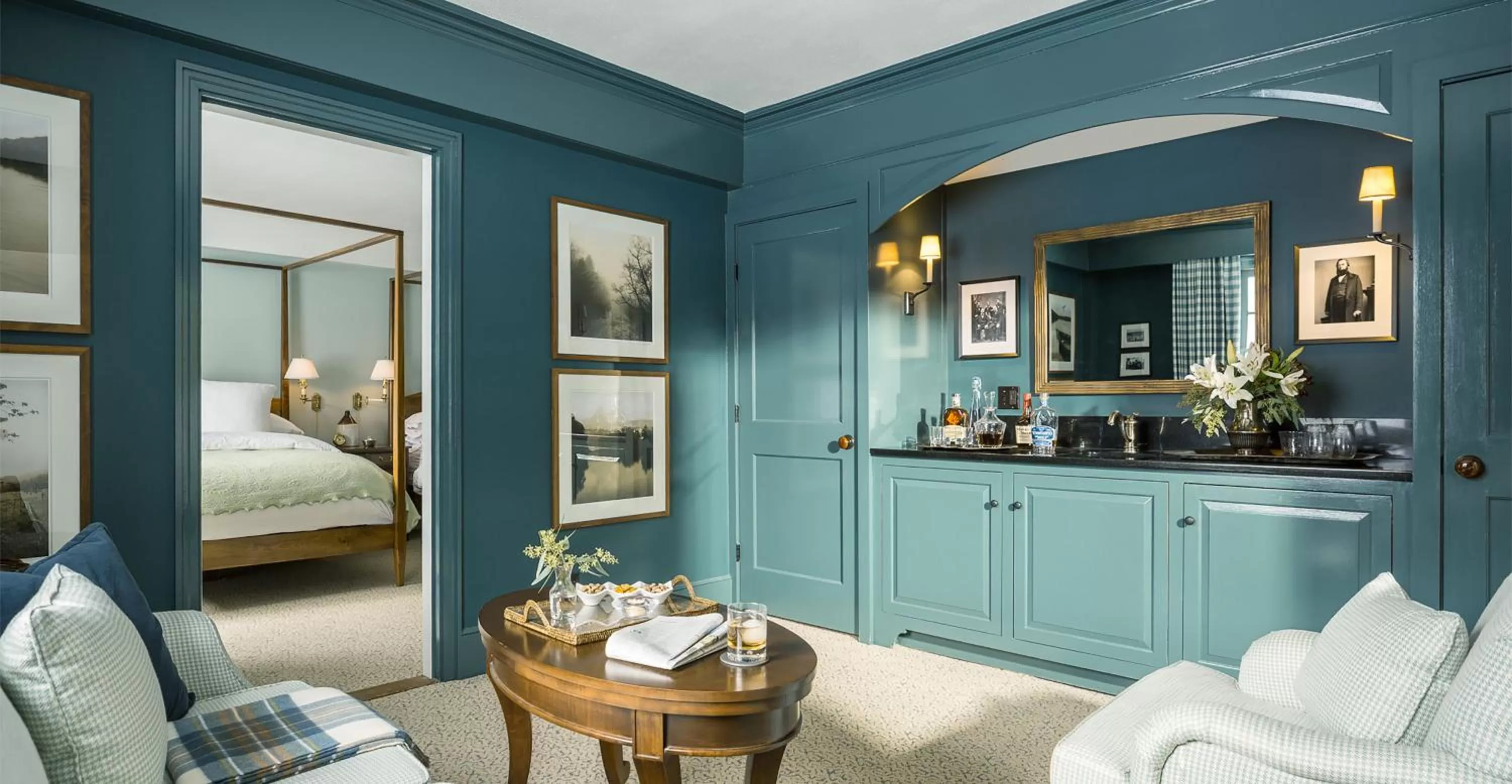 Seating area, Bed in Woodstock Inn & Resort