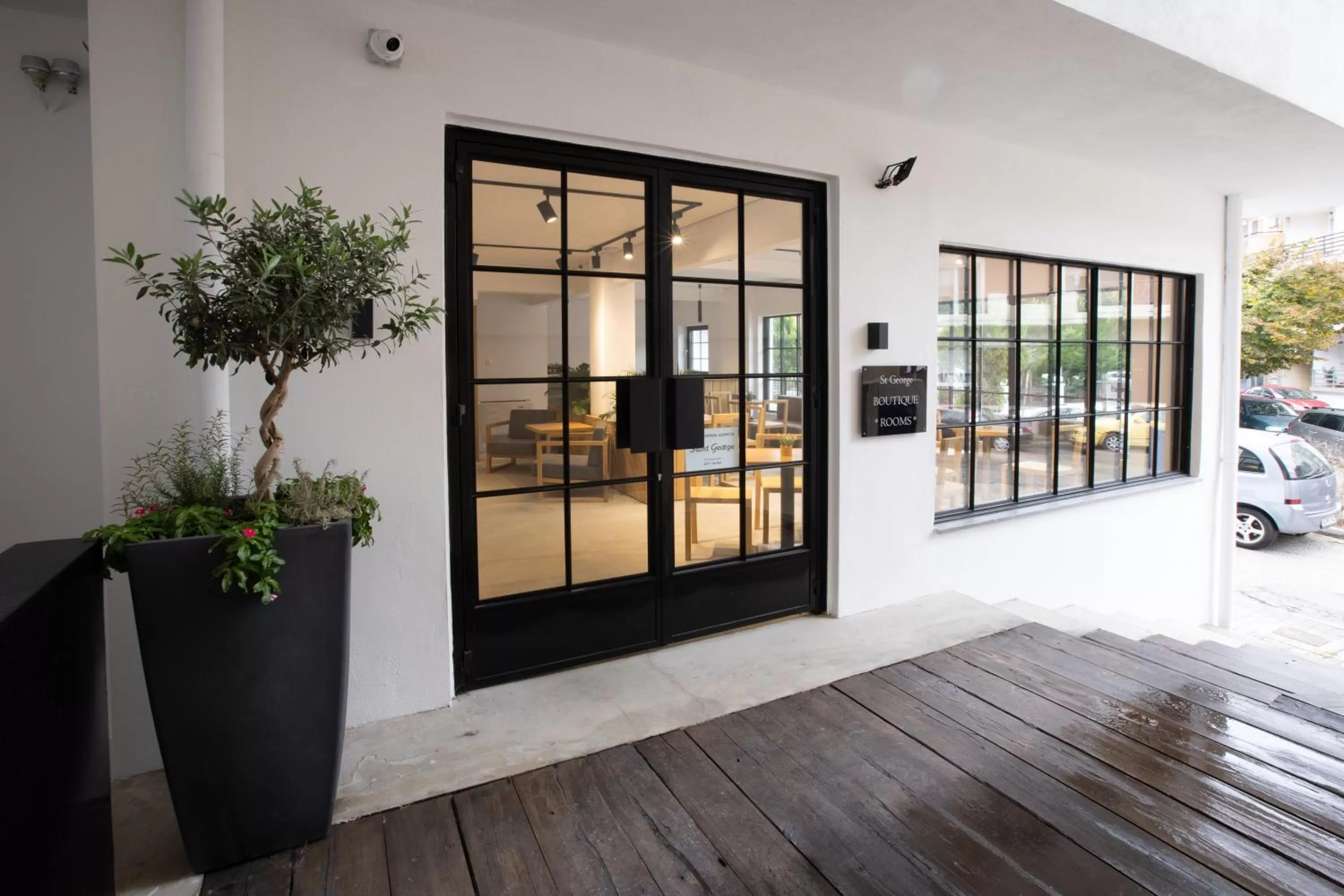 Facade/entrance in Saint George Boutique Rooms