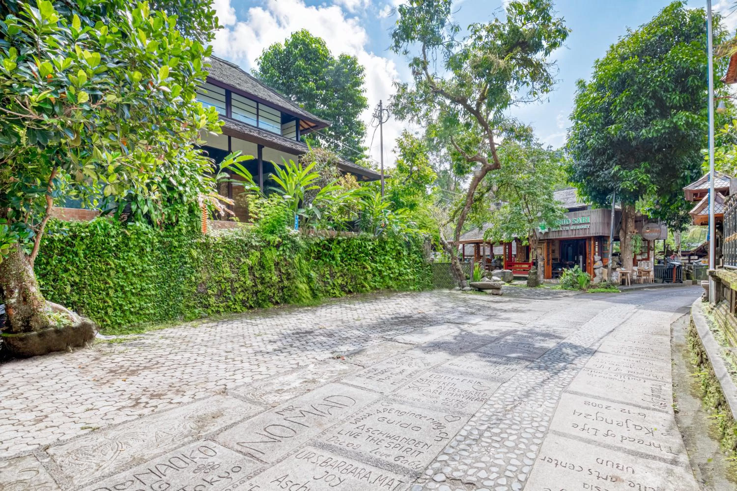 Property building in Ubud Sari Health Resort