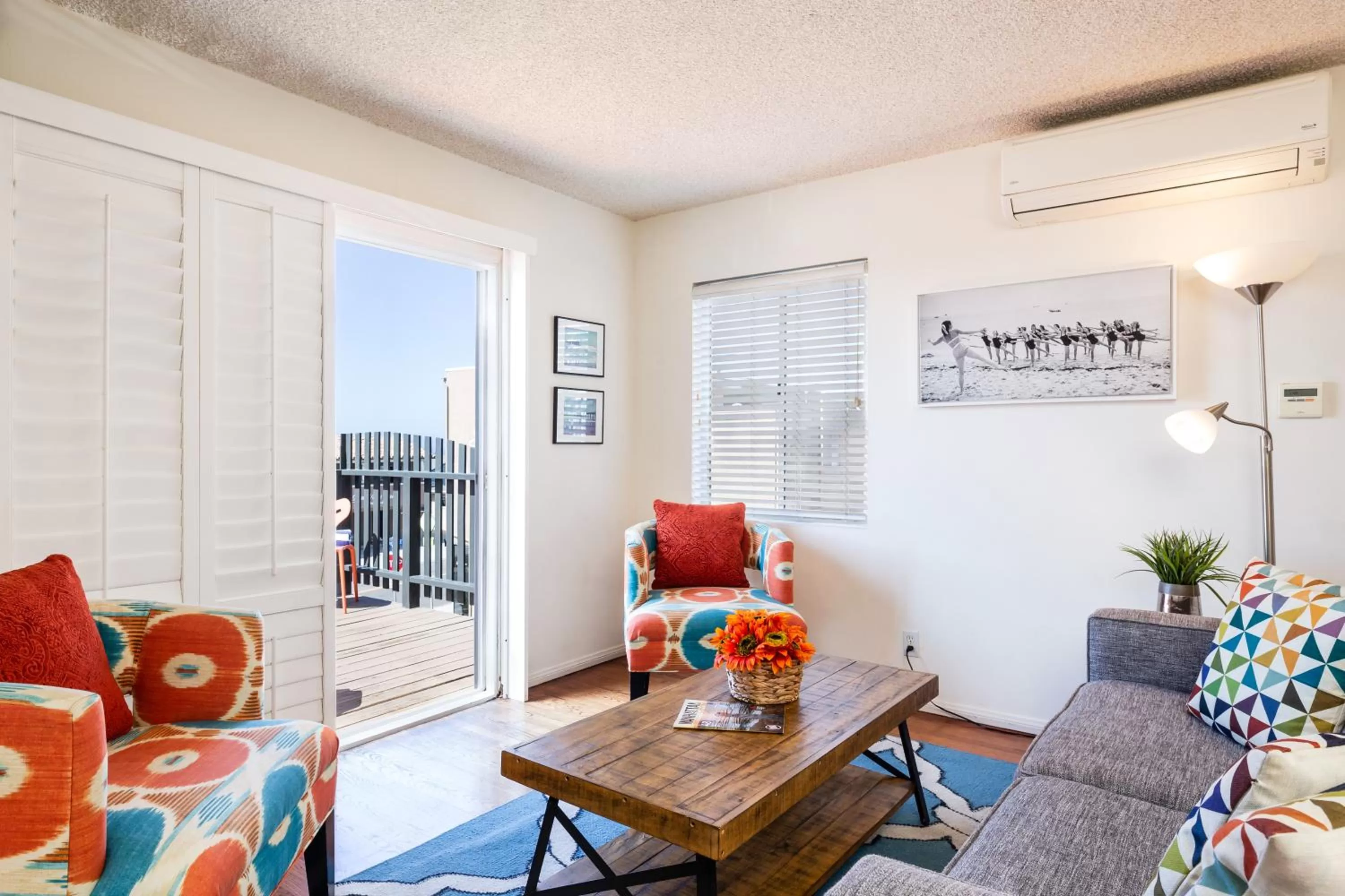 Living room in The Sea View Inn At The Beach