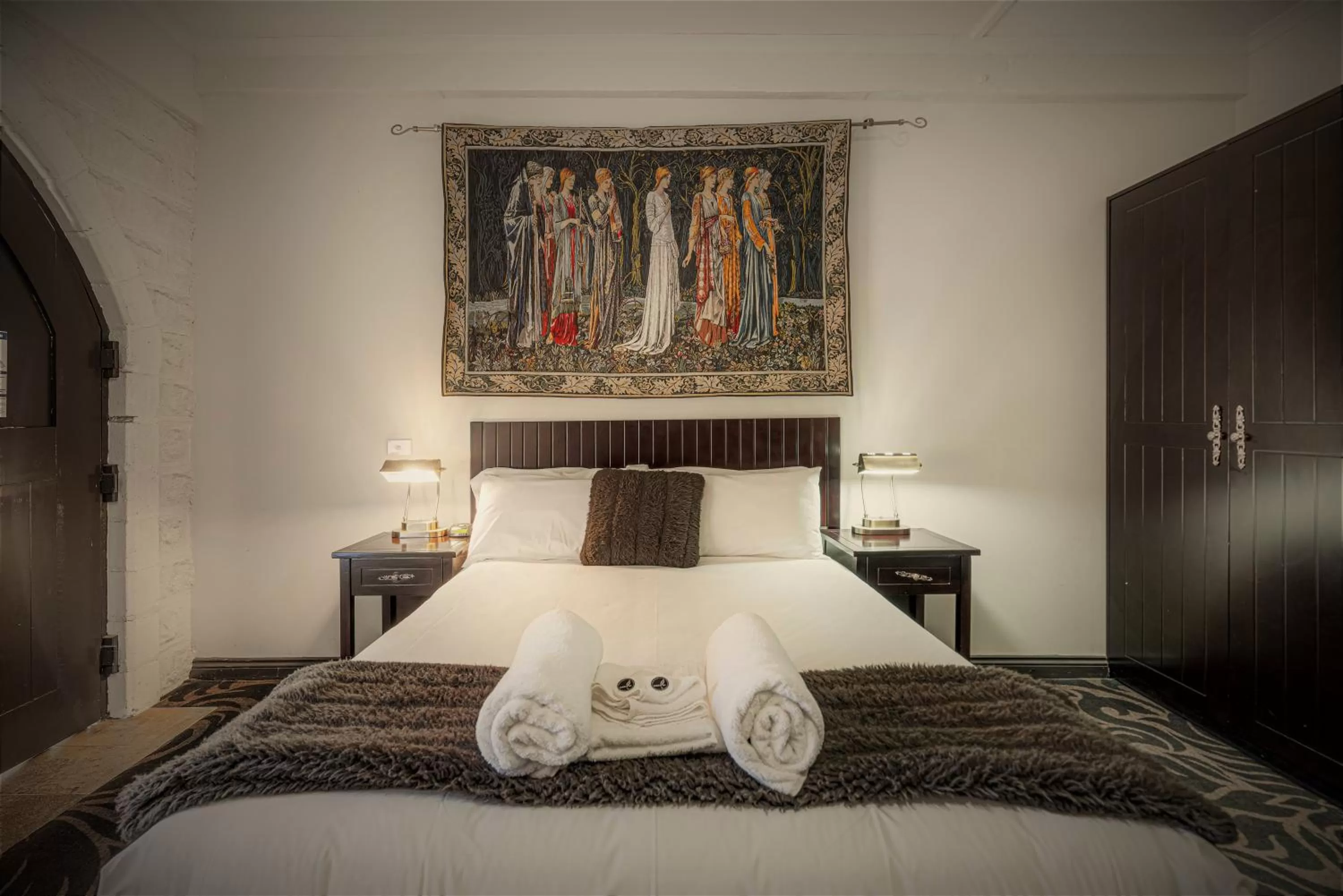 Bed in Big4 Kryal Castle Holiday Park Ballarat