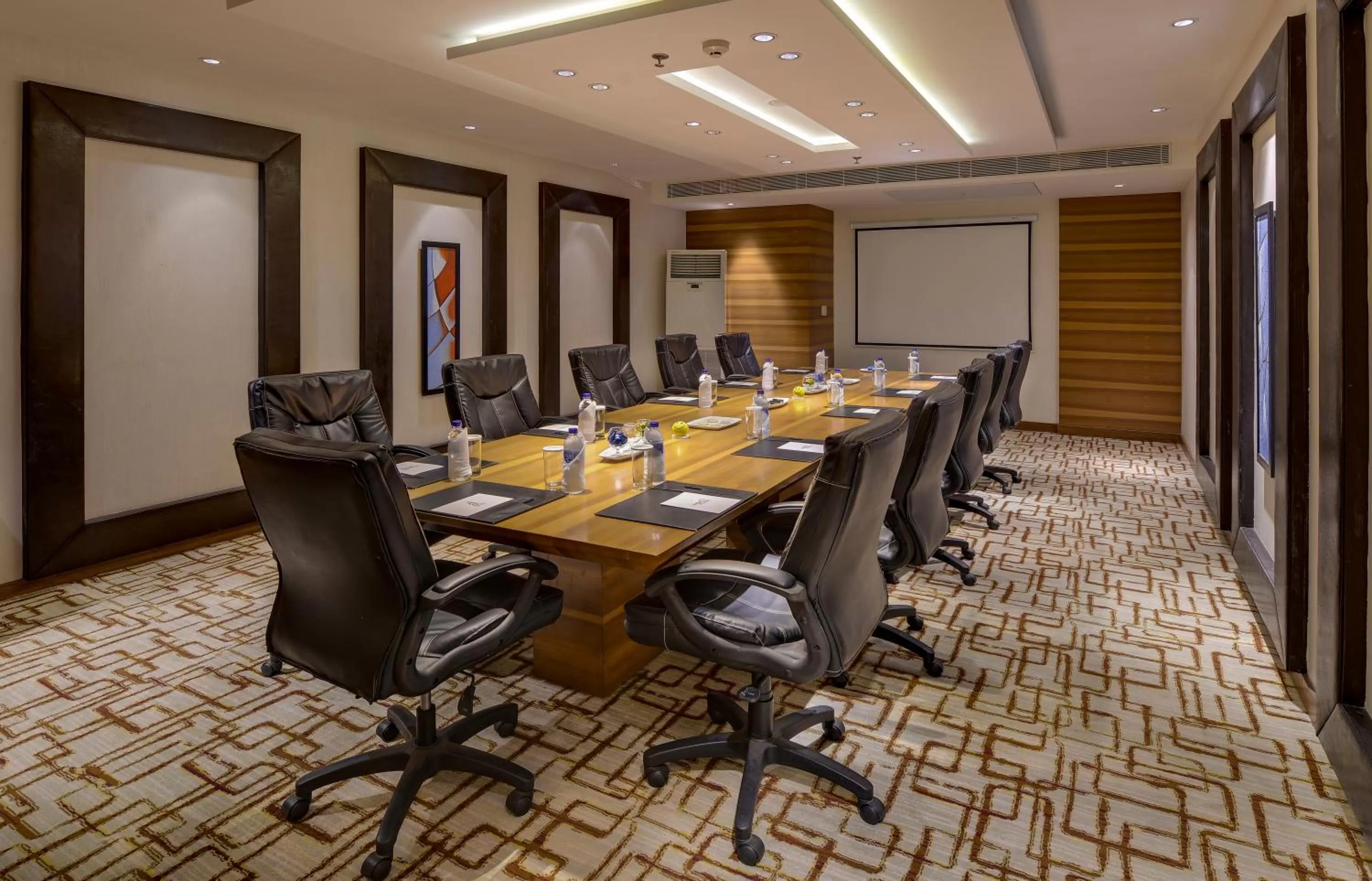 Area and facilities in Pride Plaza Hotel, Kolkata