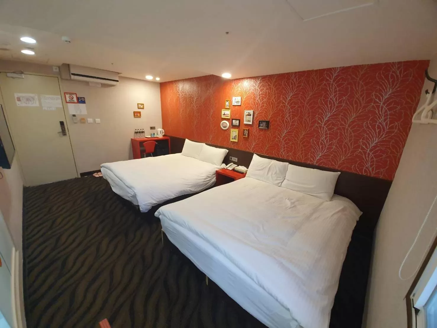 Bed in Funny Ximen Hotel