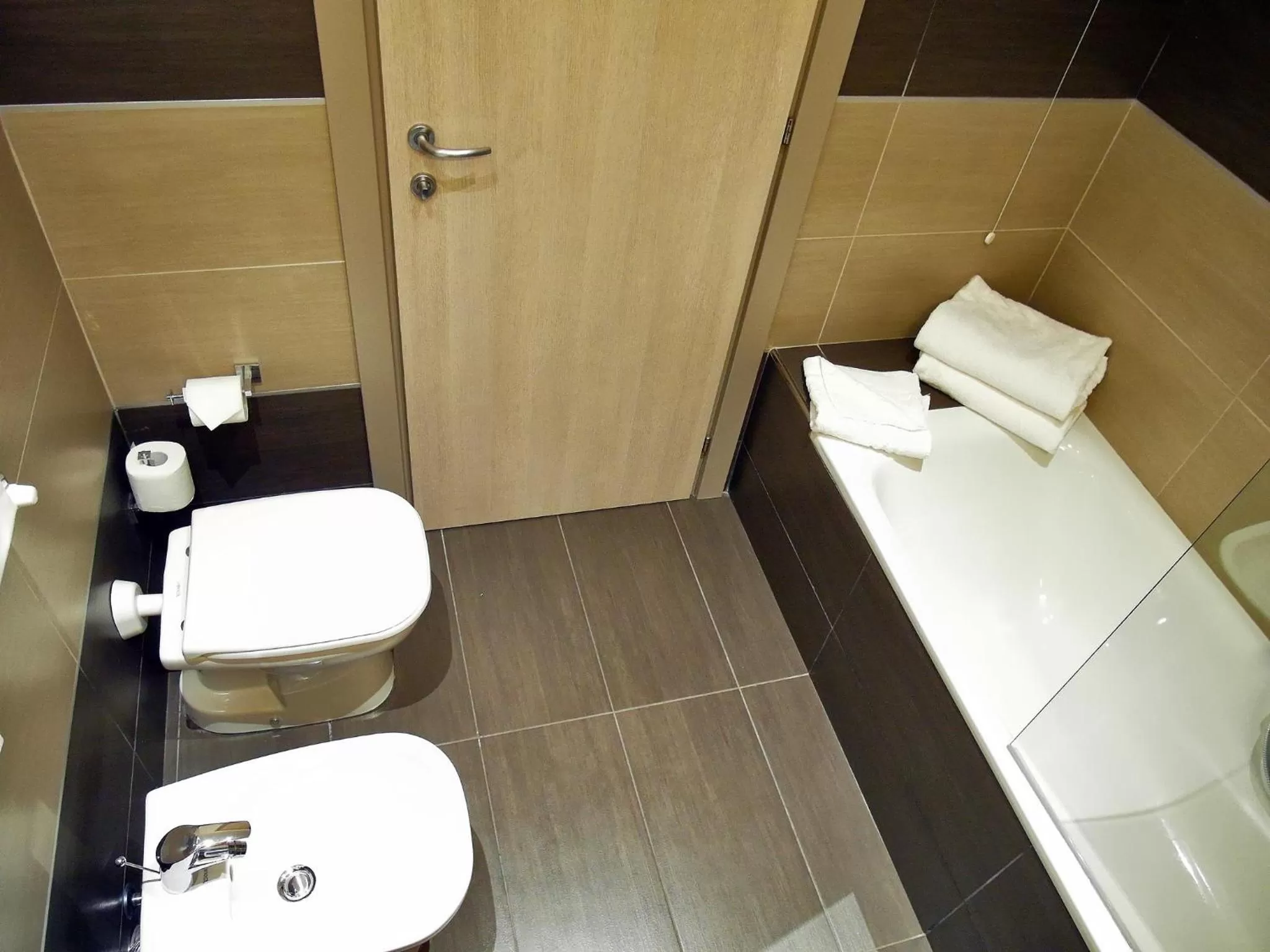 Bathroom in Hotel California