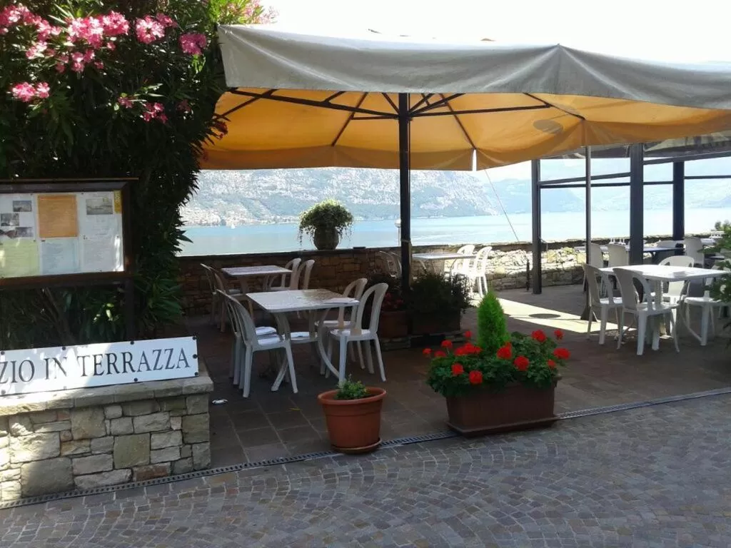 Patio in Locanda del Lago Rosmunda