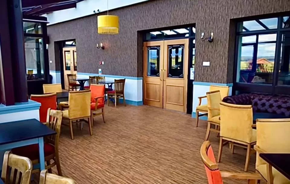 Restaurant/Places to Eat in The Weigh Inn Hotel & Lodges