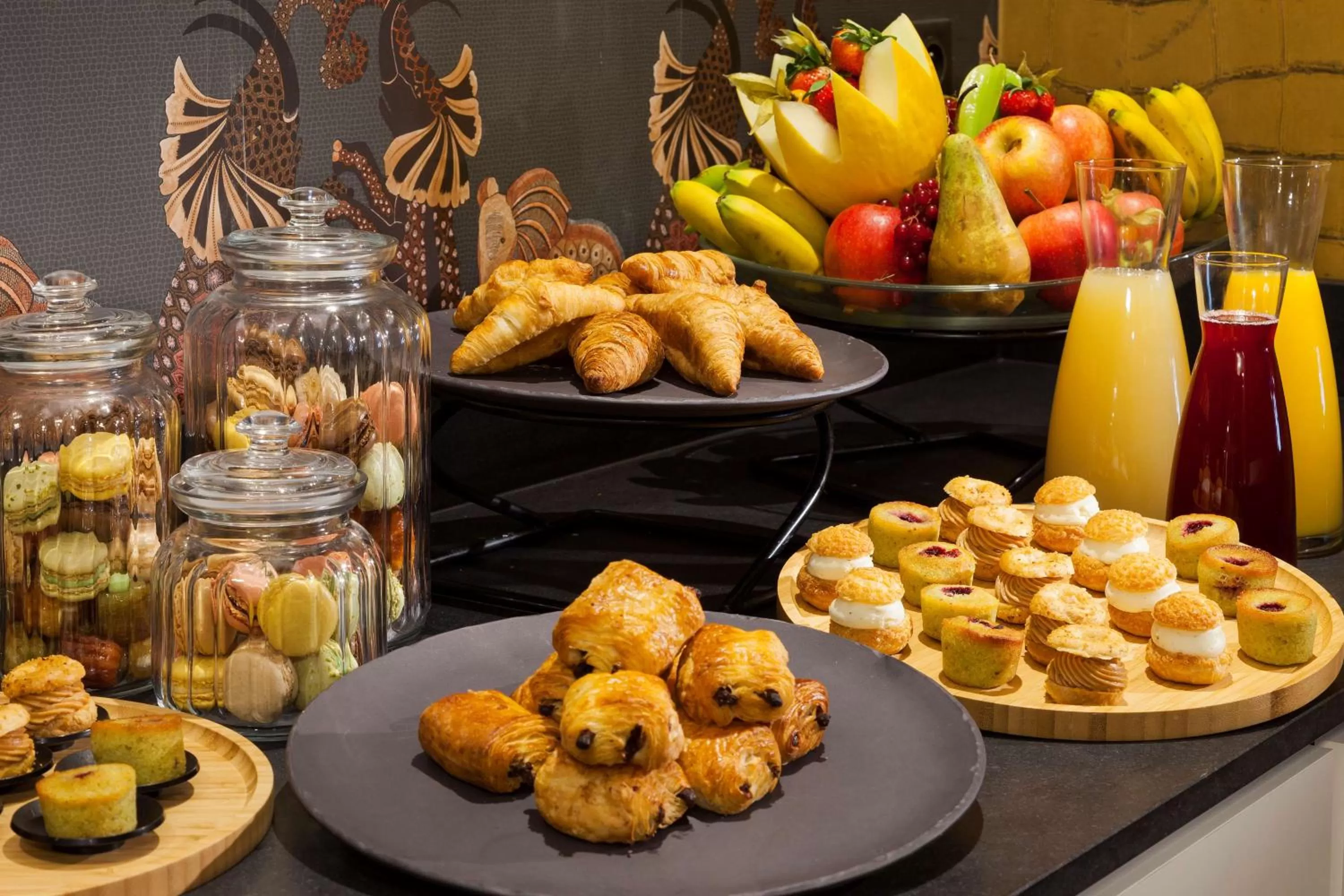 Restaurant/places to eat in Hotel Inn Paris CDG Airport