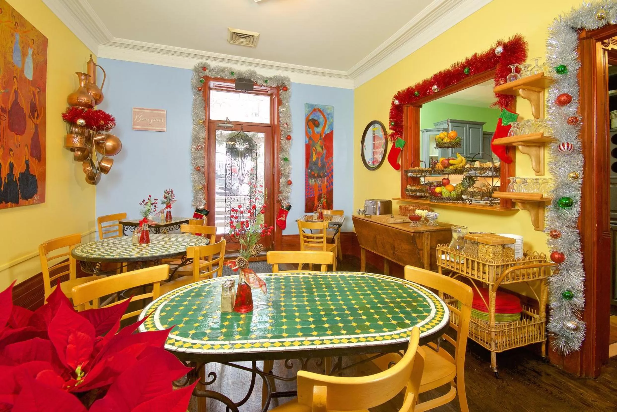 Restaurant/places to eat in Auberge Les Bons Matins