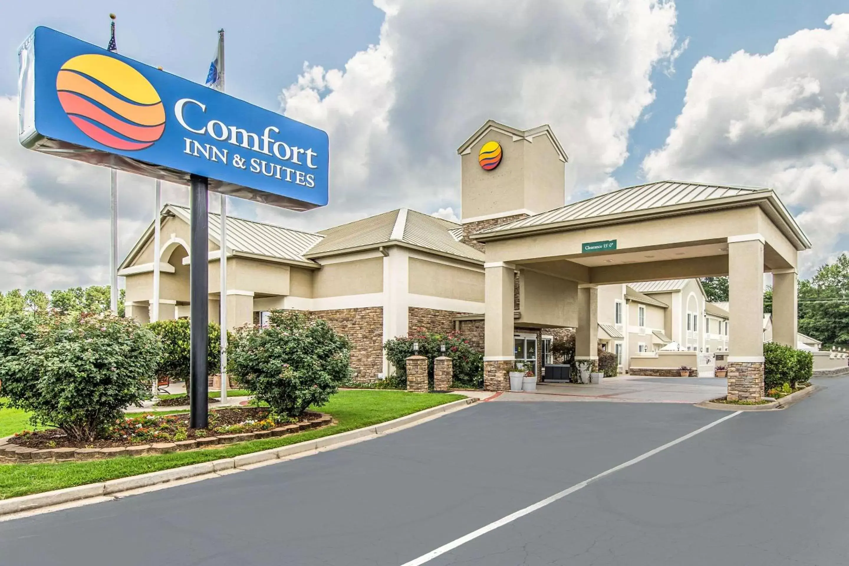 Comfort Inn & Suites Greenwood near University Comfort Inn & Suites Greenwood near University