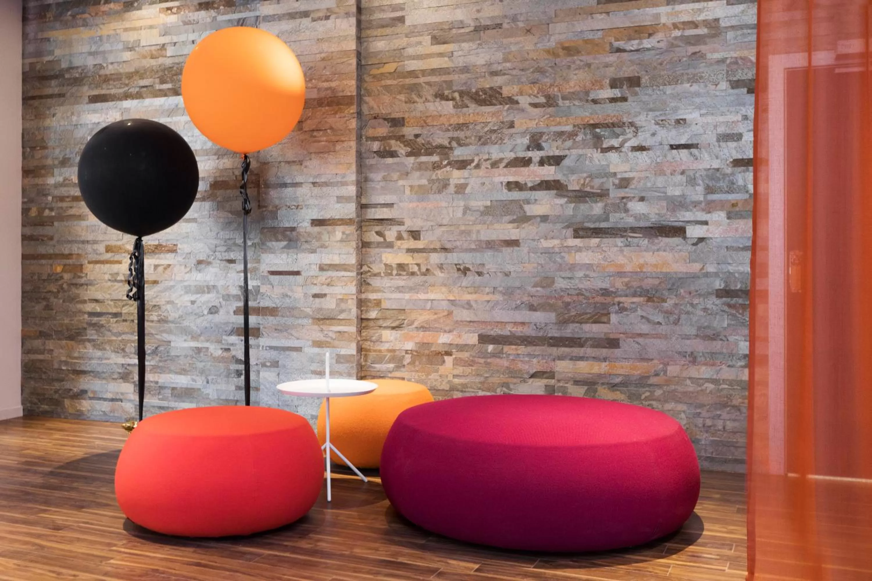 Lobby or reception in Motel L Stockholm Älvsjö