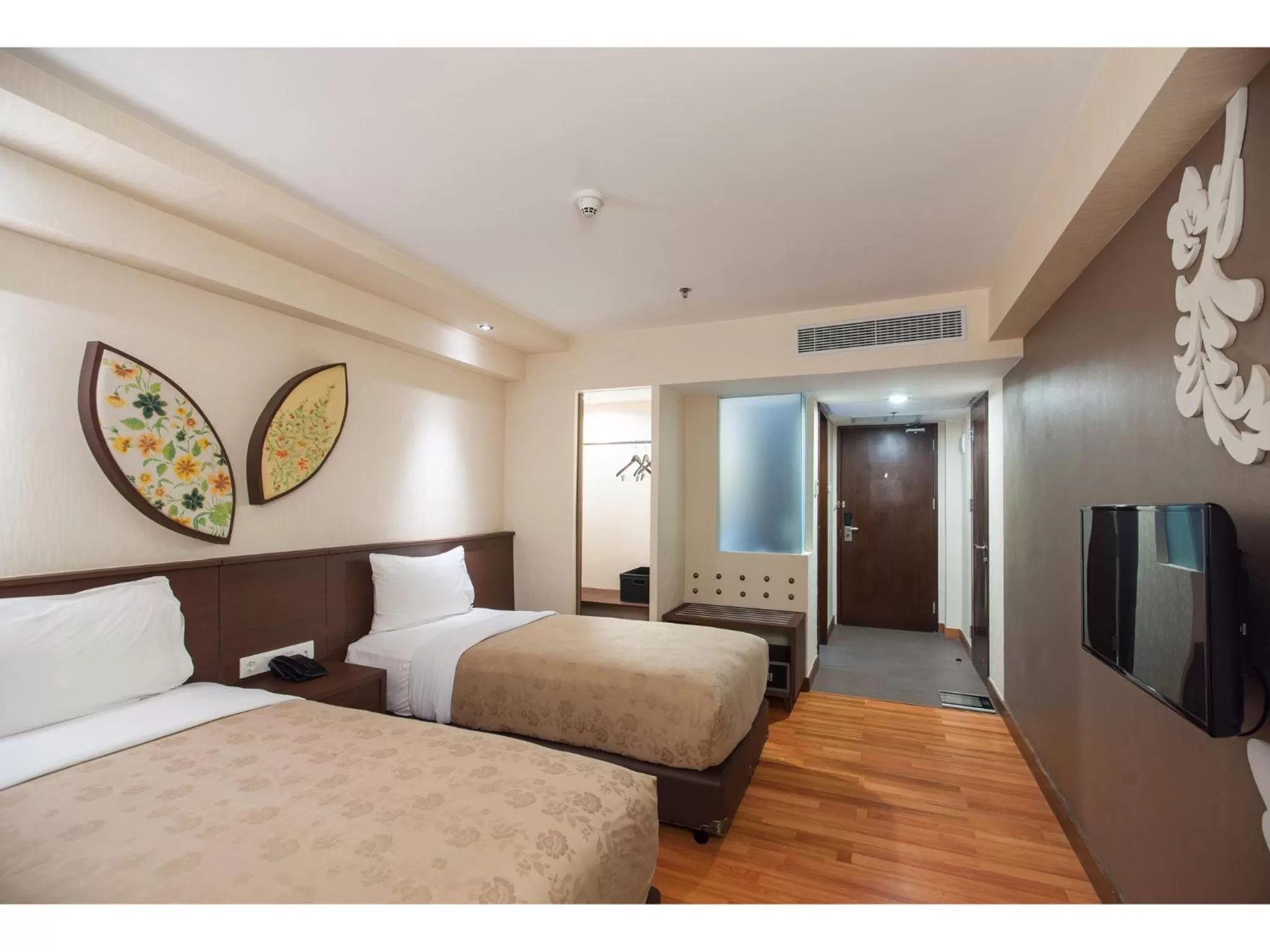 Bedroom, Bed in Atanaya Kuta Bali