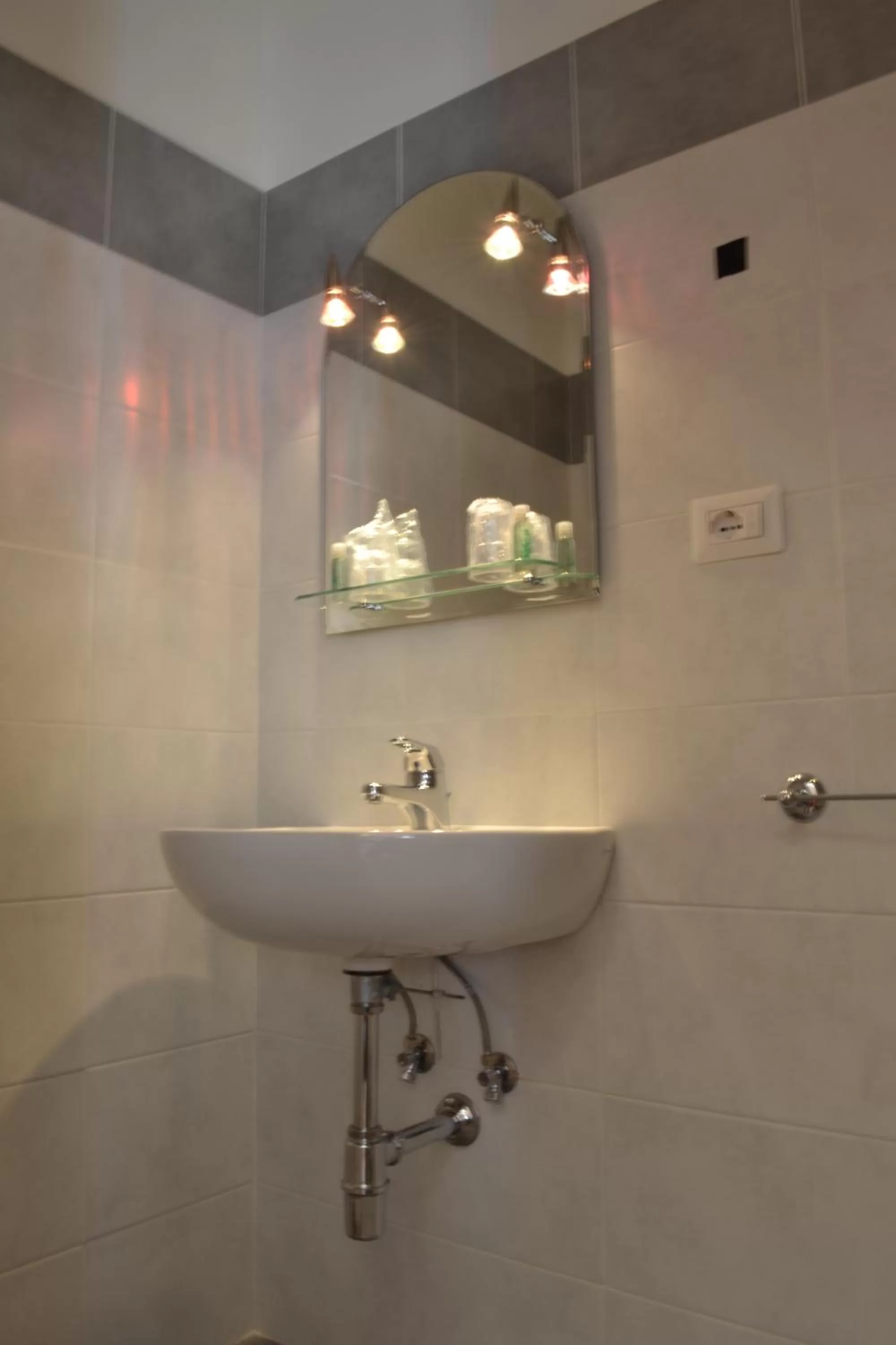 Bathroom in Villa Riari Garden