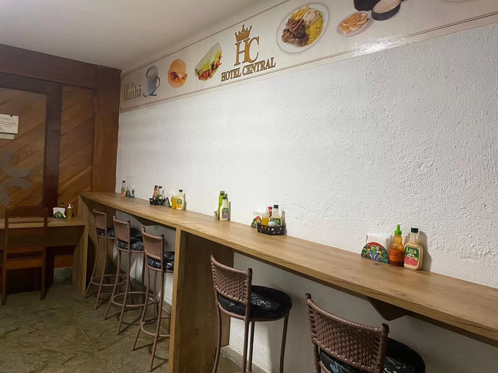 Restaurant/places to eat in Hotel Central Gold