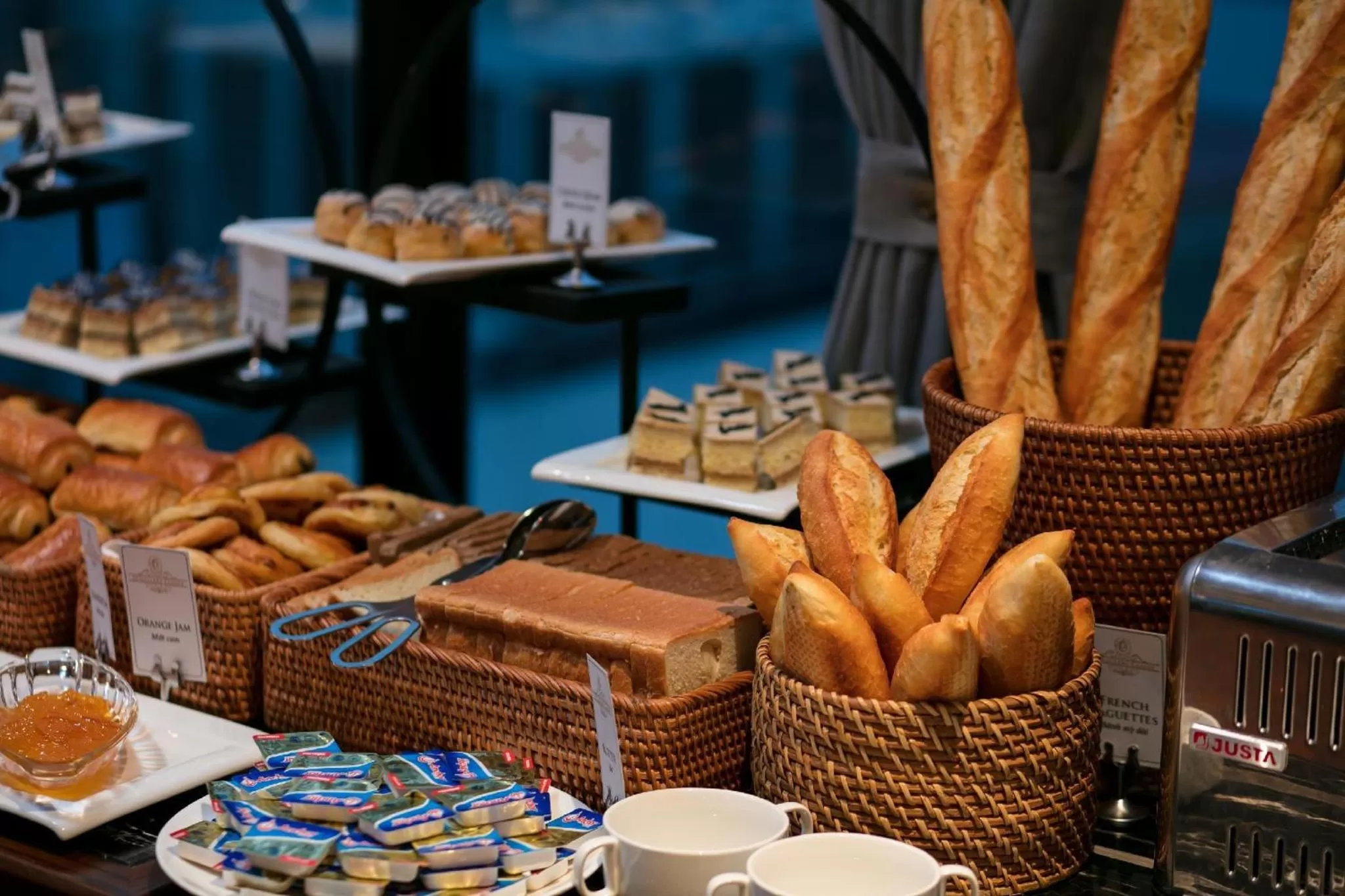 Food and drinks in Lucien Hanoi Lakeside Hotel & Rooftop