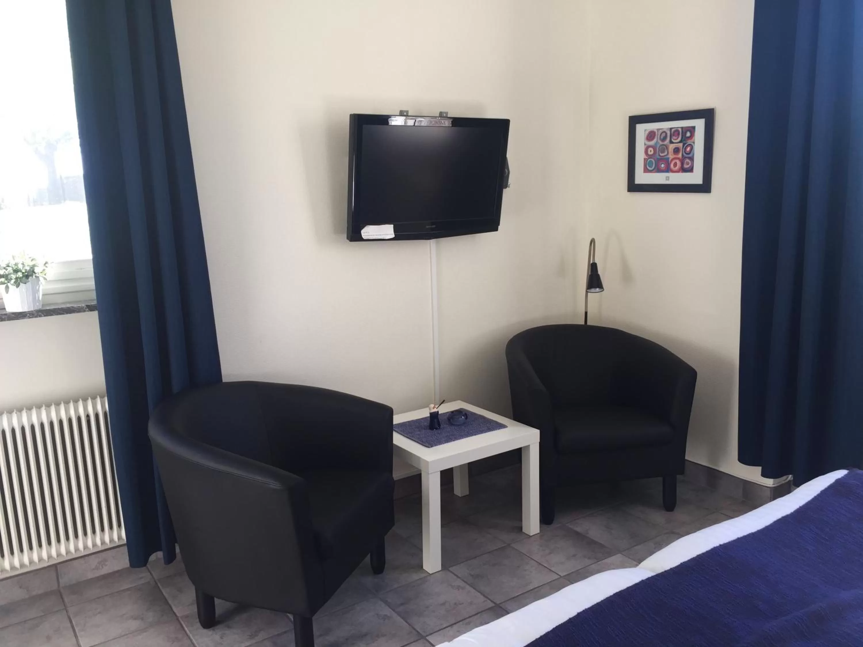 Photo of the whole room in Aurora Bed & Breakfast