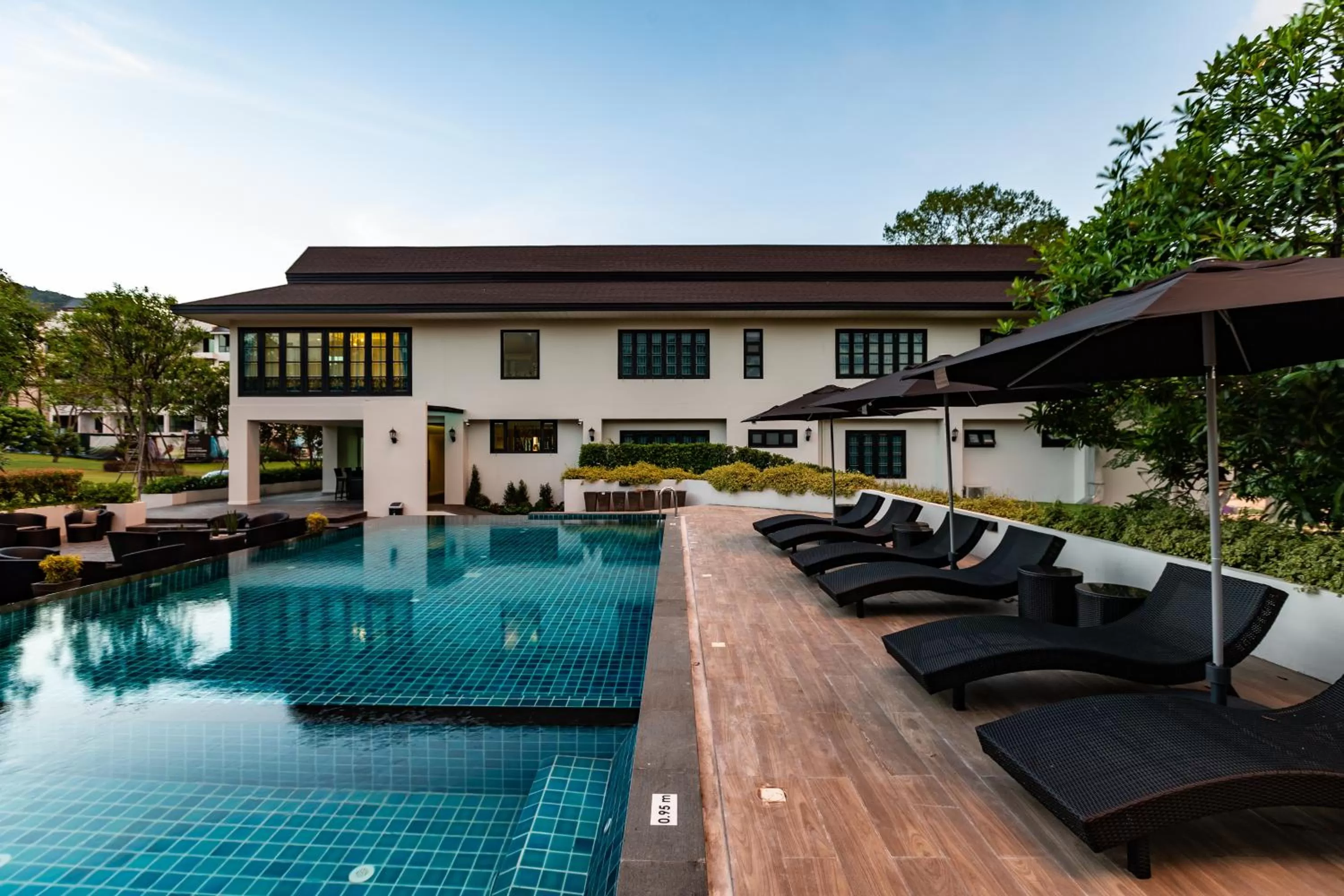 Swimming pool in Merchant Villa- SHA Extra Plus