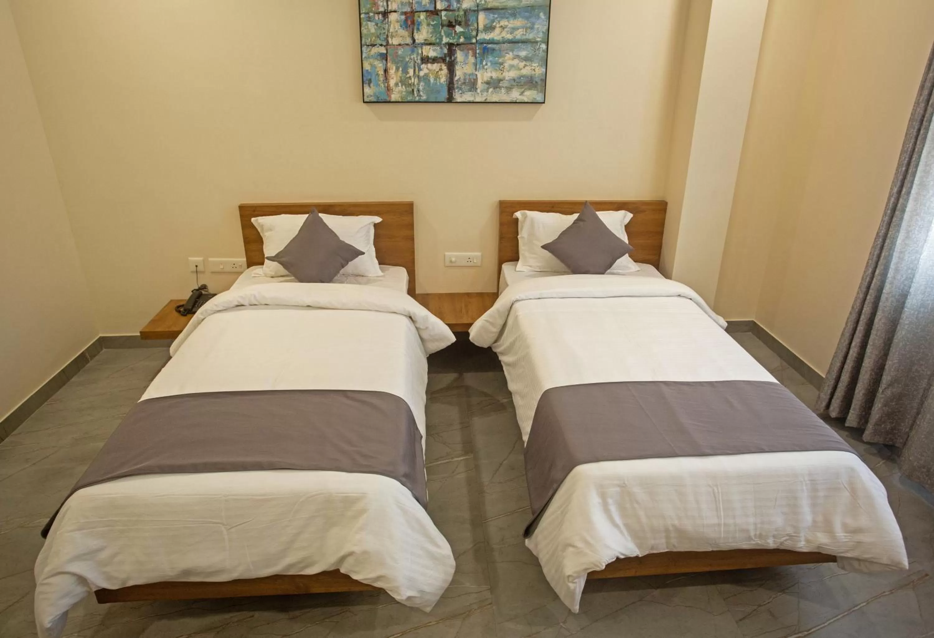 Bed in Grey House Inn