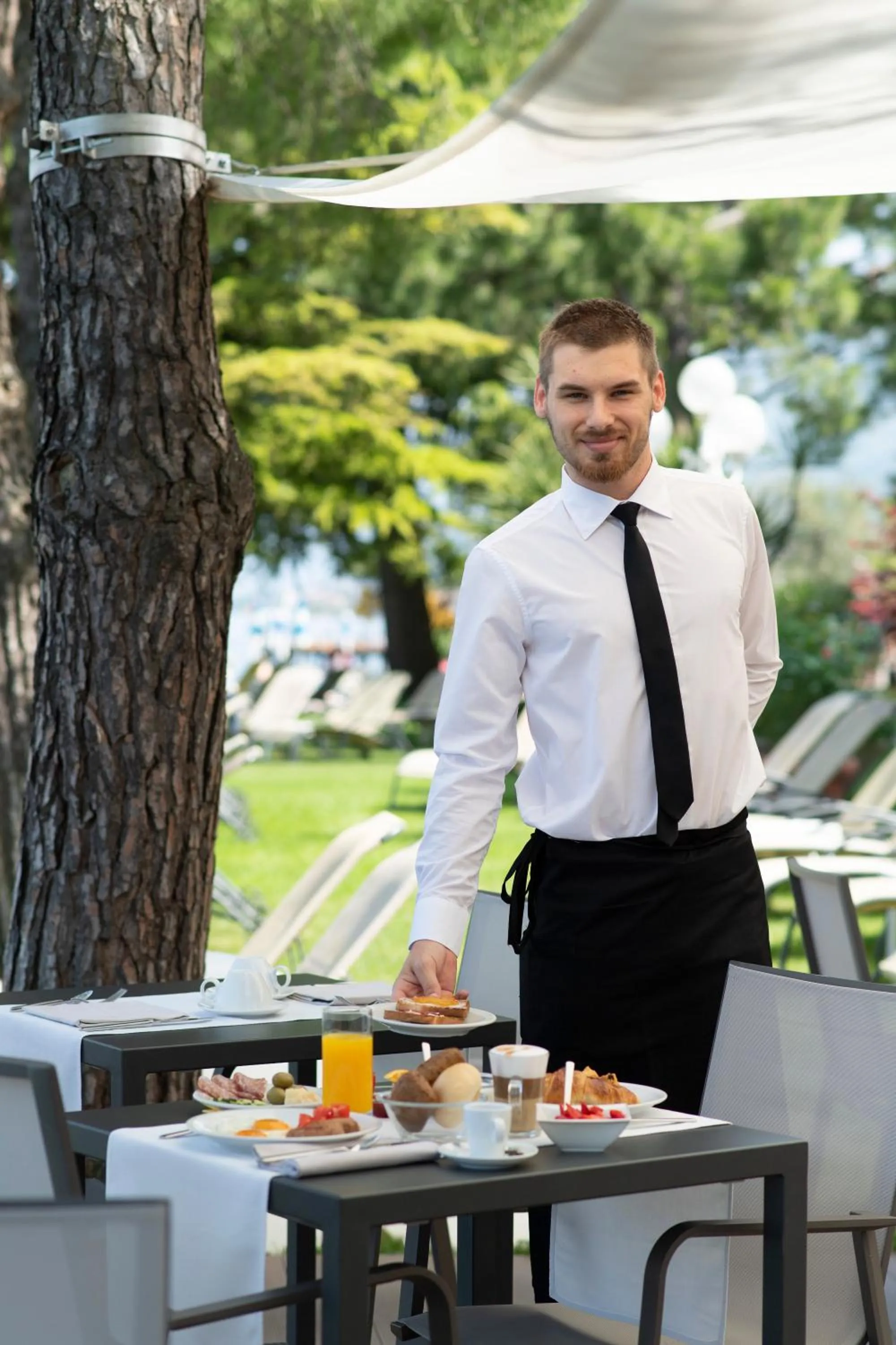 Staff in Hotel Du Lac - Relax Attitude Hotel
