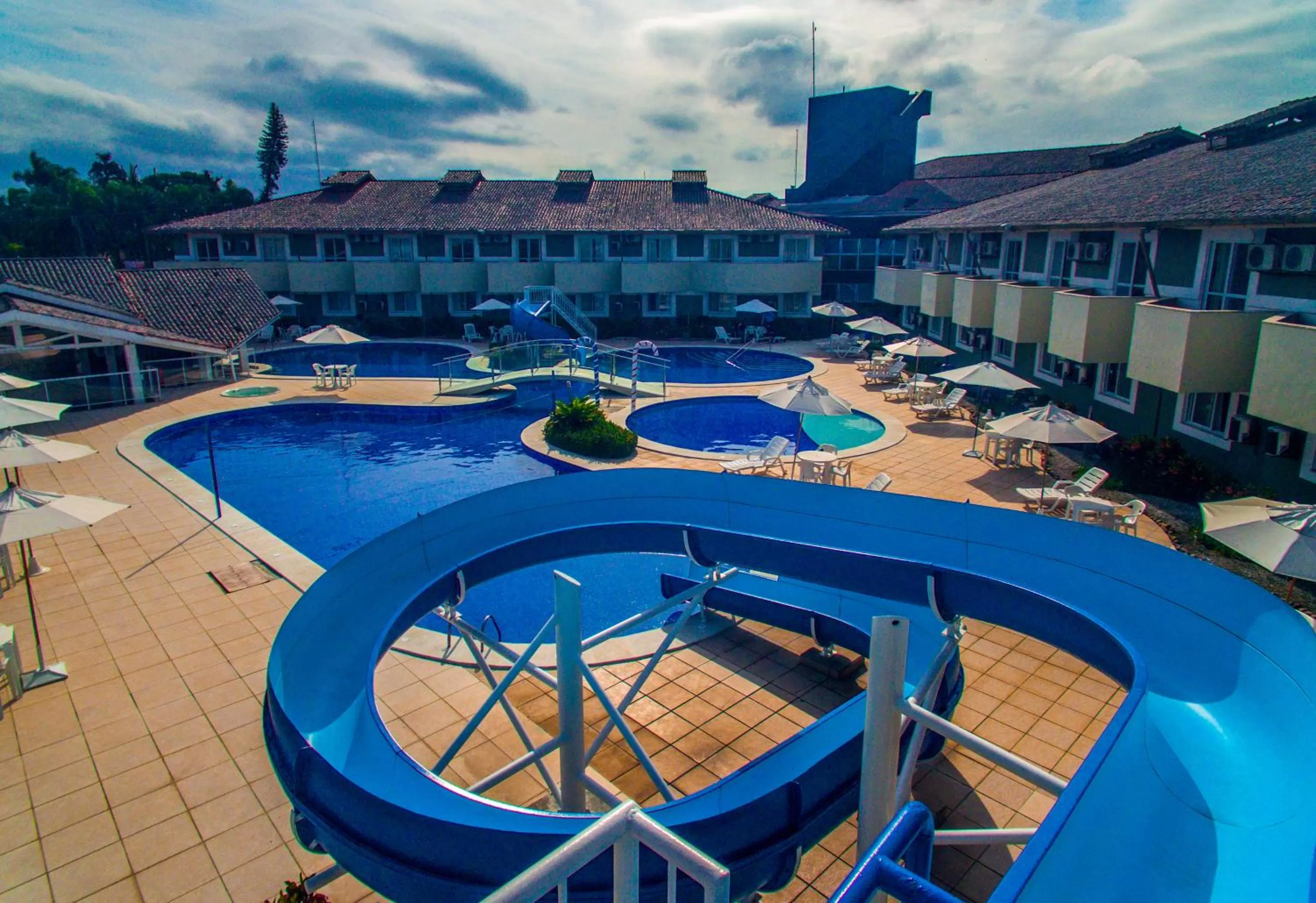 Pool view in Camboa Hotel Paranaguá