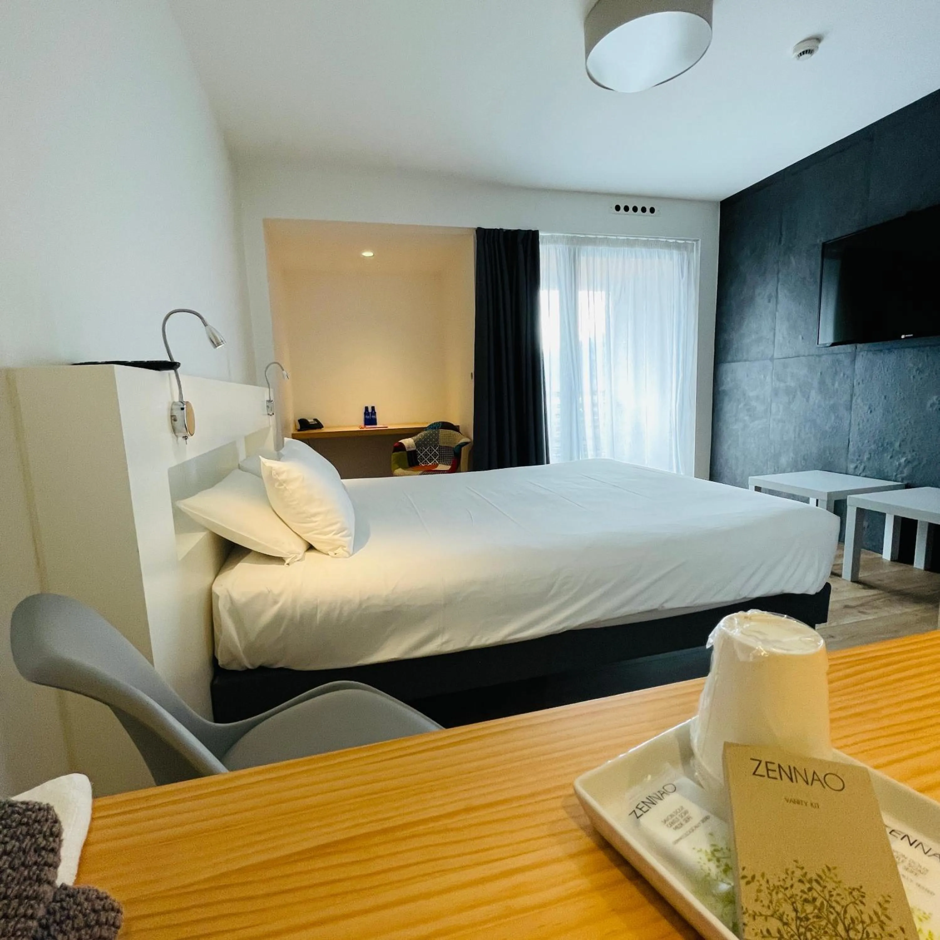 Bed in Hotel Restaurant Santiago