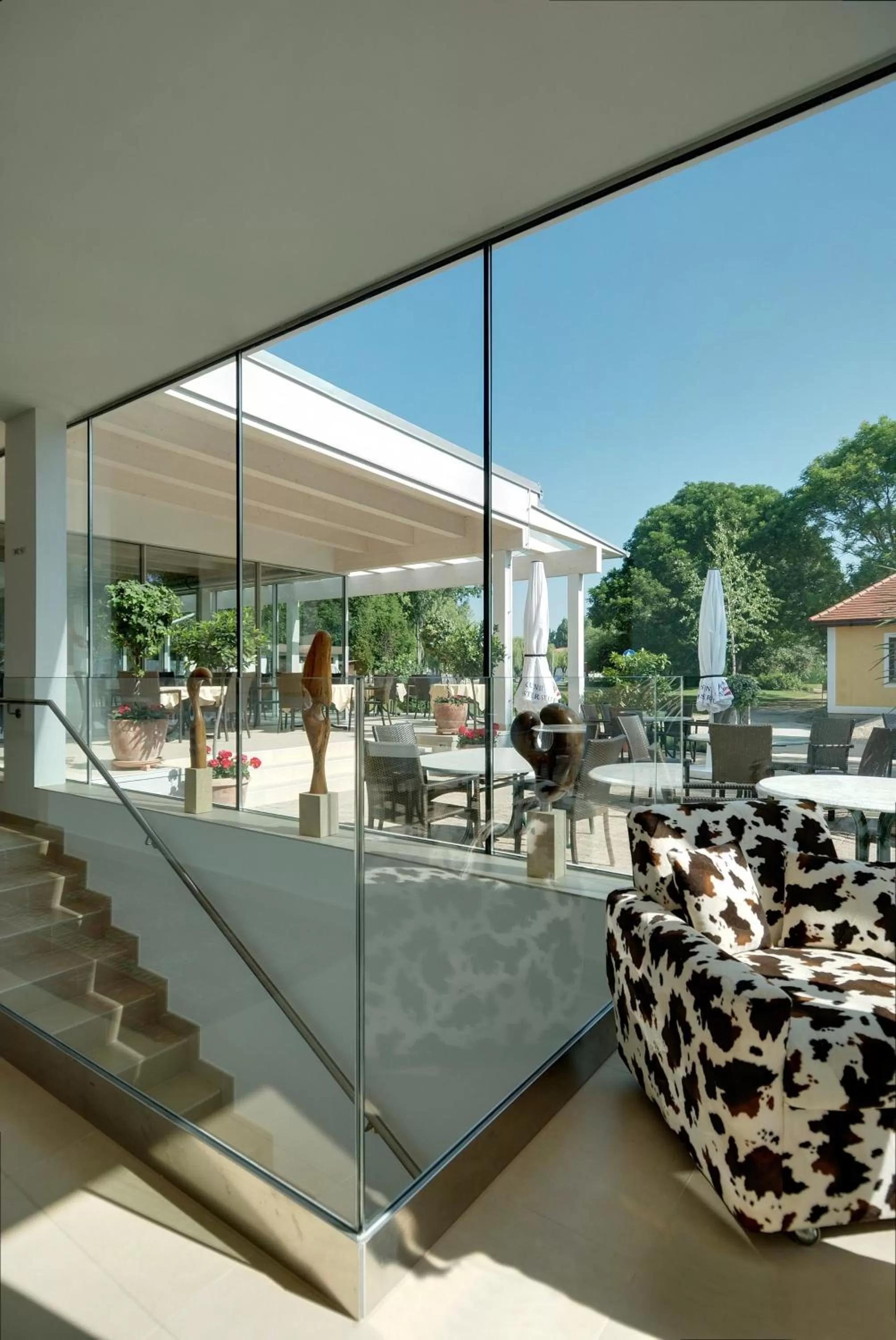 Lobby or reception in BIRKENHOF GOLS - B & B - Wohlfühl Hotel mit Wochenend-Restaurant