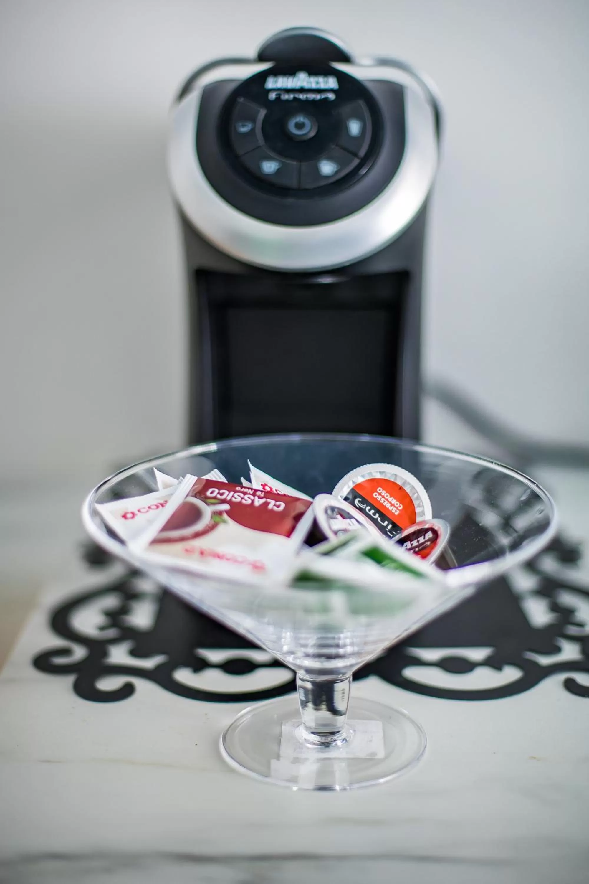 Coffee/tea facilities in Hold Rome - Luxury Suites