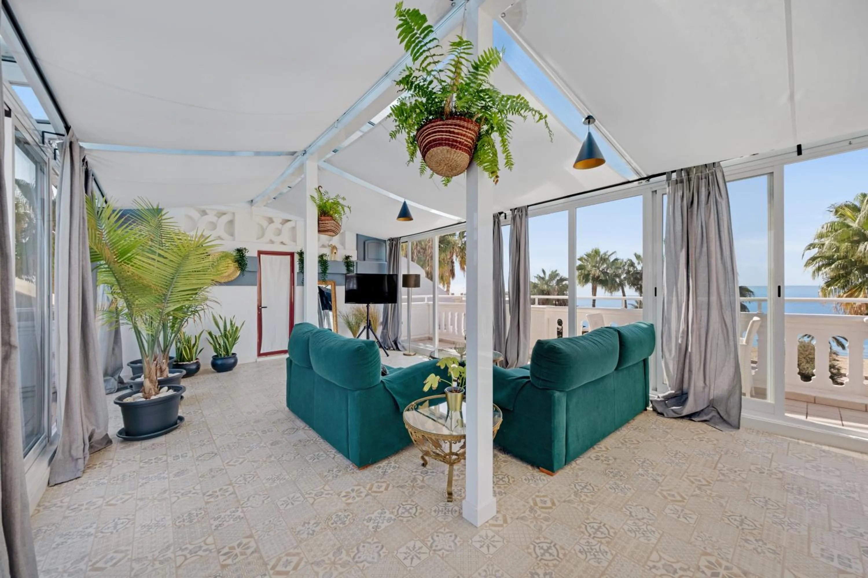 Living room in Hotel Ciutat Jardi