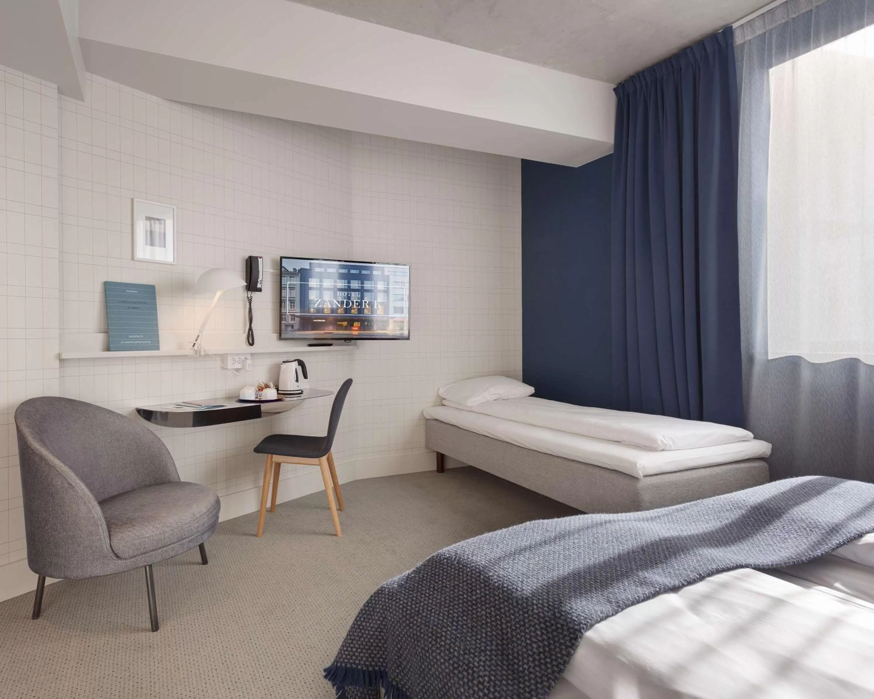 TV and multimedia, Bed in Zander K Hotel