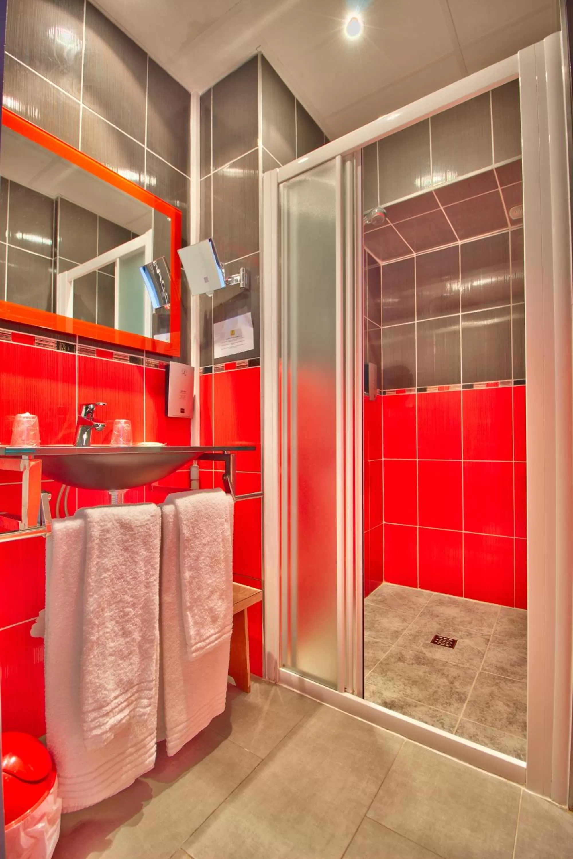 Bathroom in Logis Hôtel Restaurant Le Chalet du Mont Roland