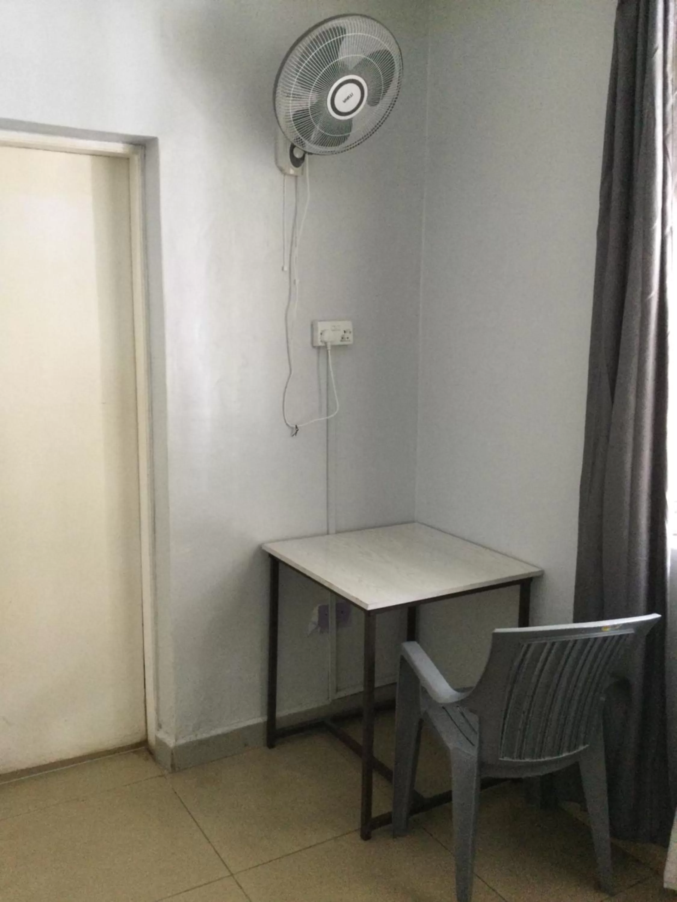 Seating area, Dining Area in Milimani Comfort