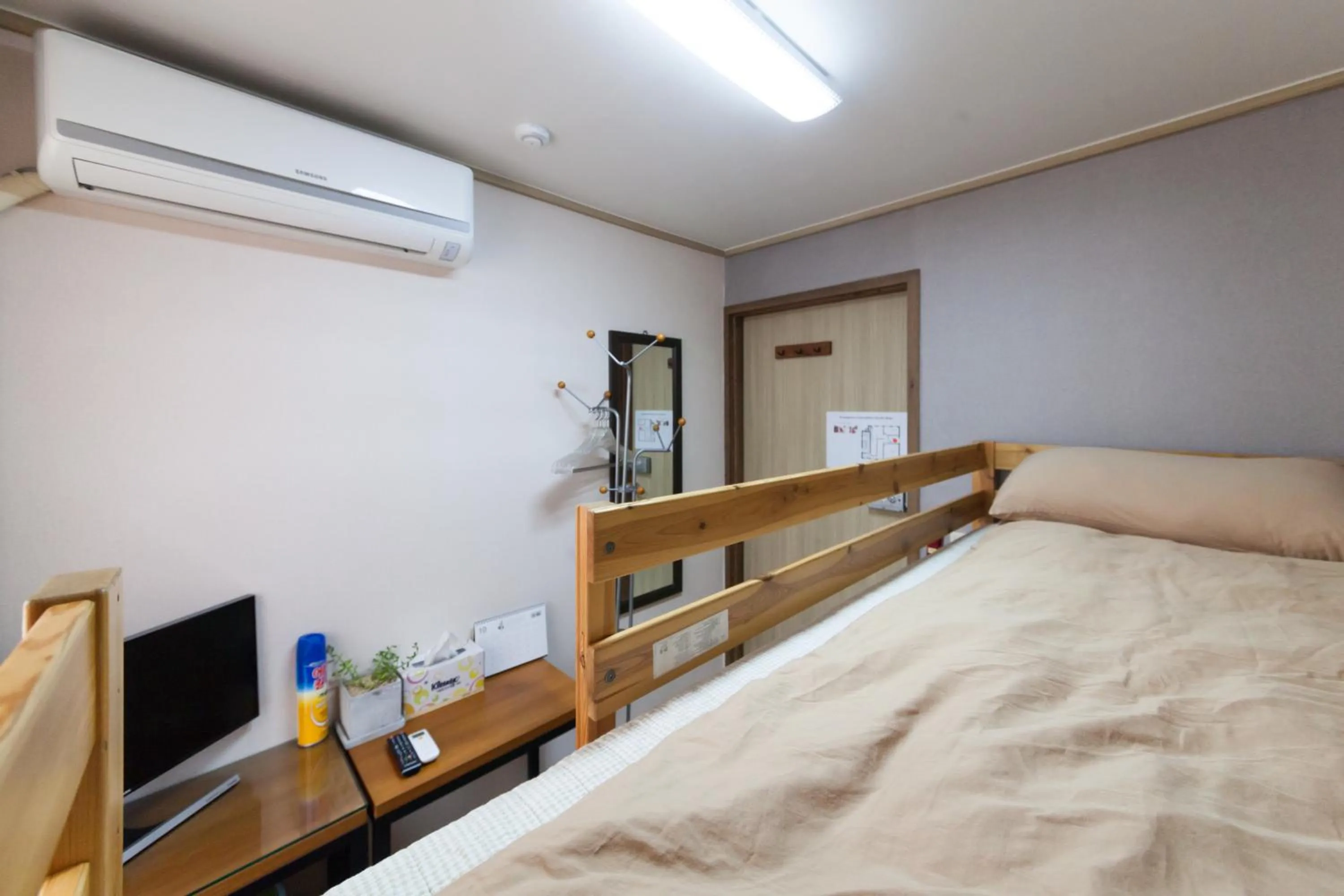 bunk bed, Bed in Yehadoye Guesthouse