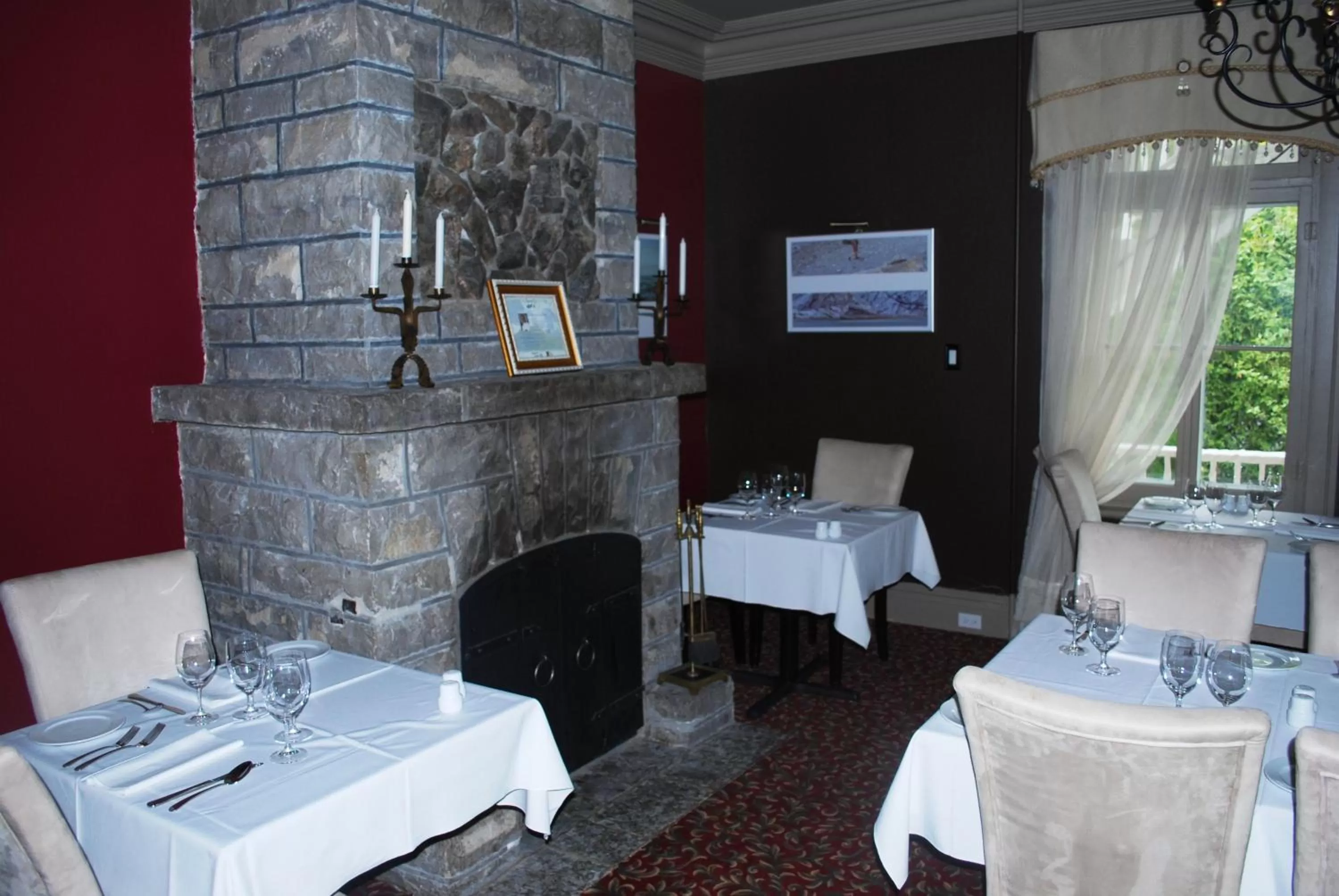 Restaurant/places to eat in Chez Truchon Bistro-Auberge