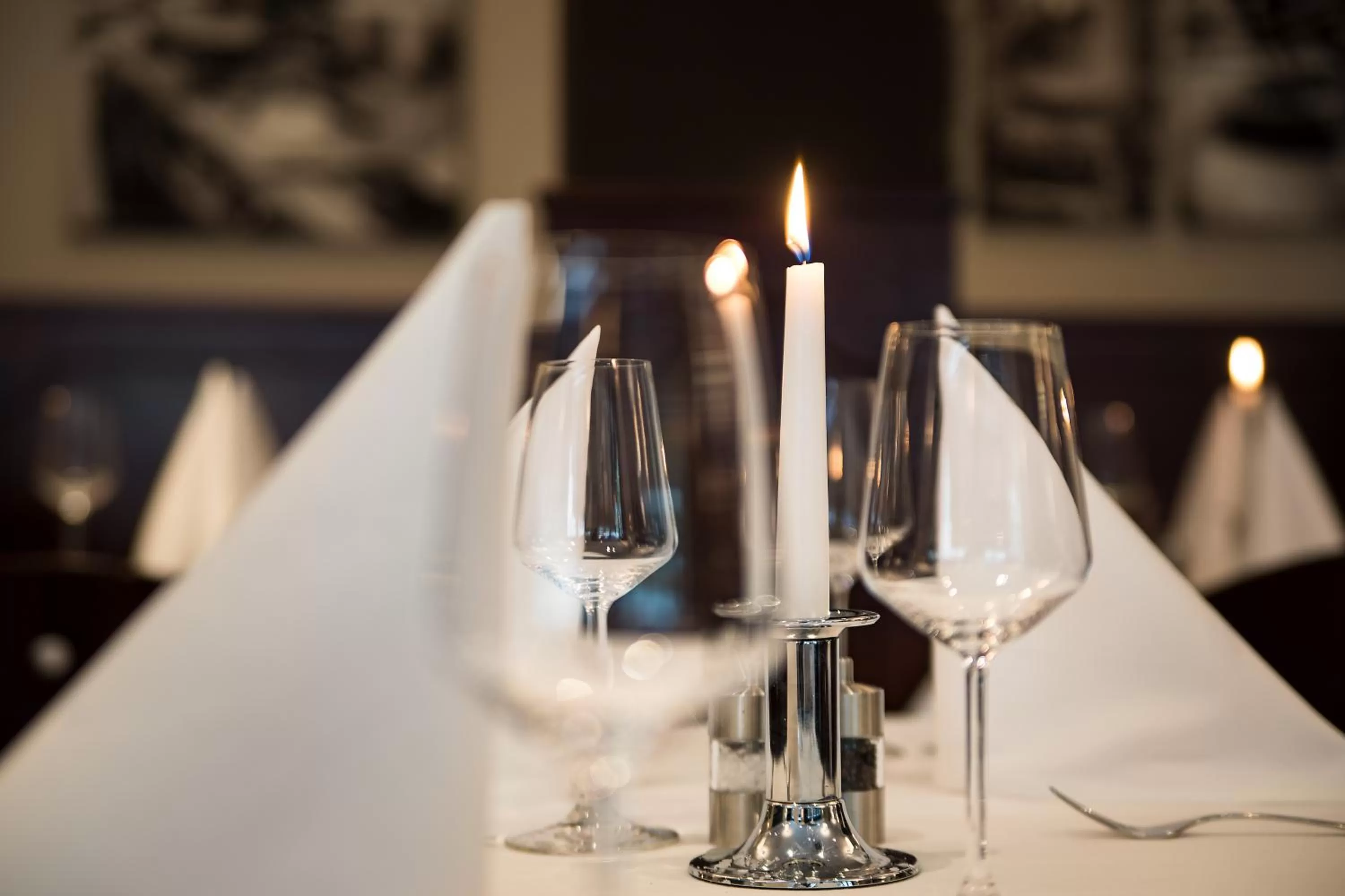 Restaurant/places to eat in Downtown Vi Vadi Hotel