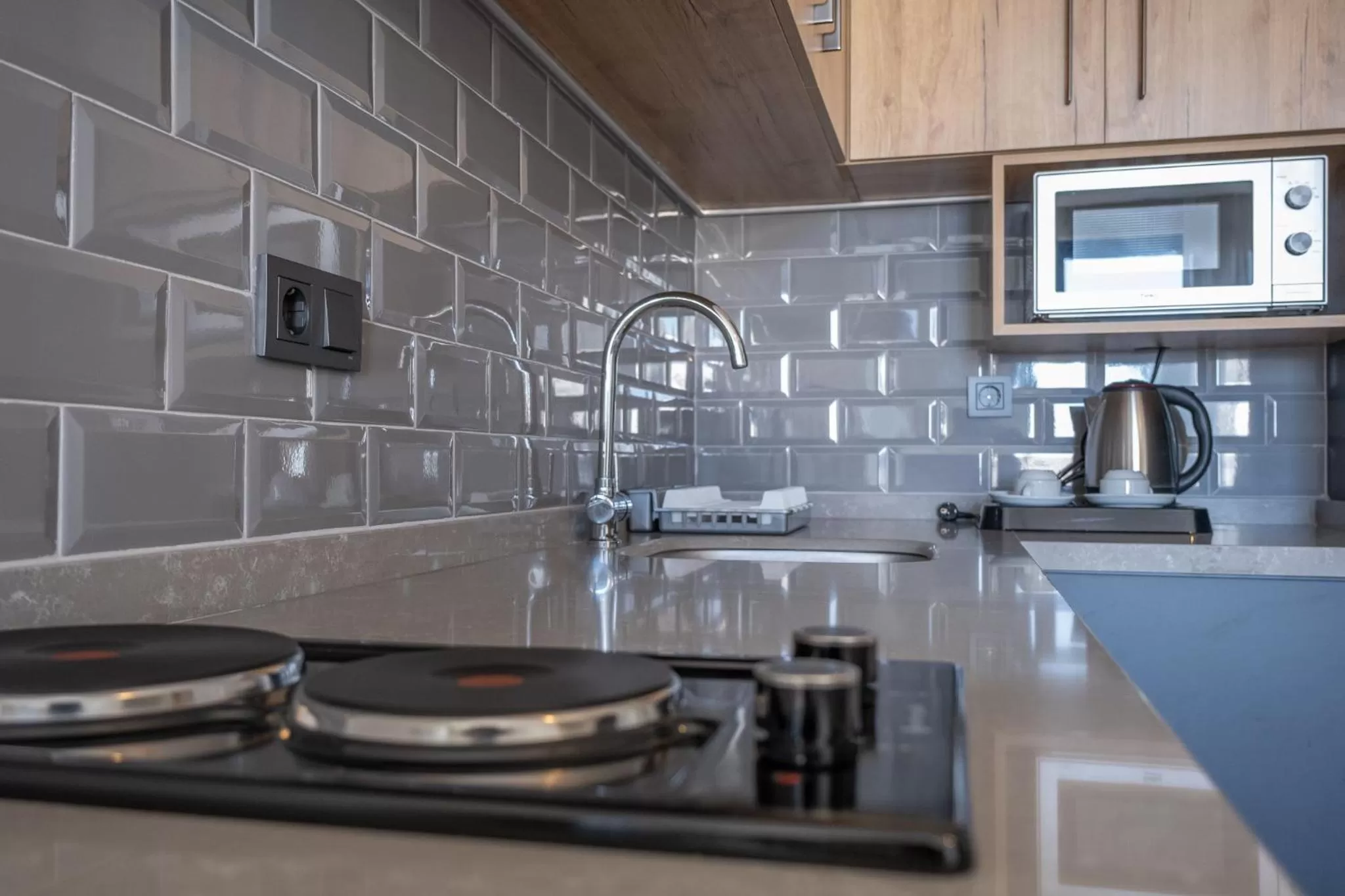 Coffee/tea facilities, Kitchen/Kitchenette in Nas Suite