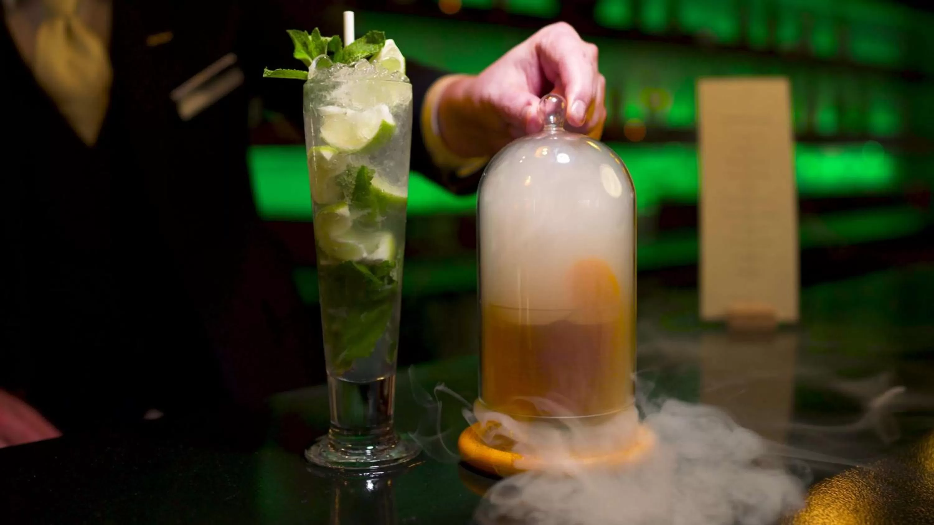 Lounge or bar in Radisson Blu Hotel, Cork