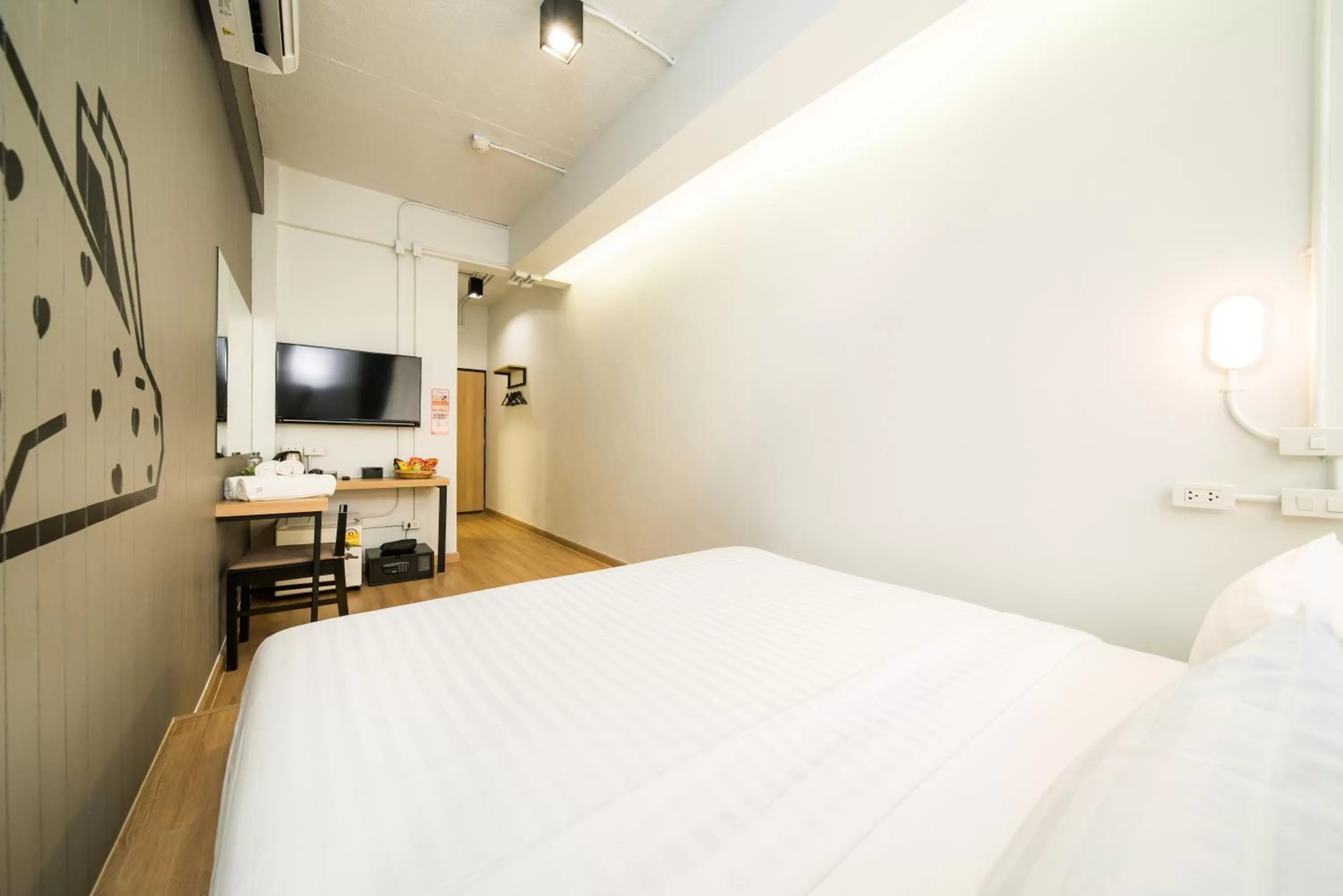 Bedroom, Bed in Marwin Villa