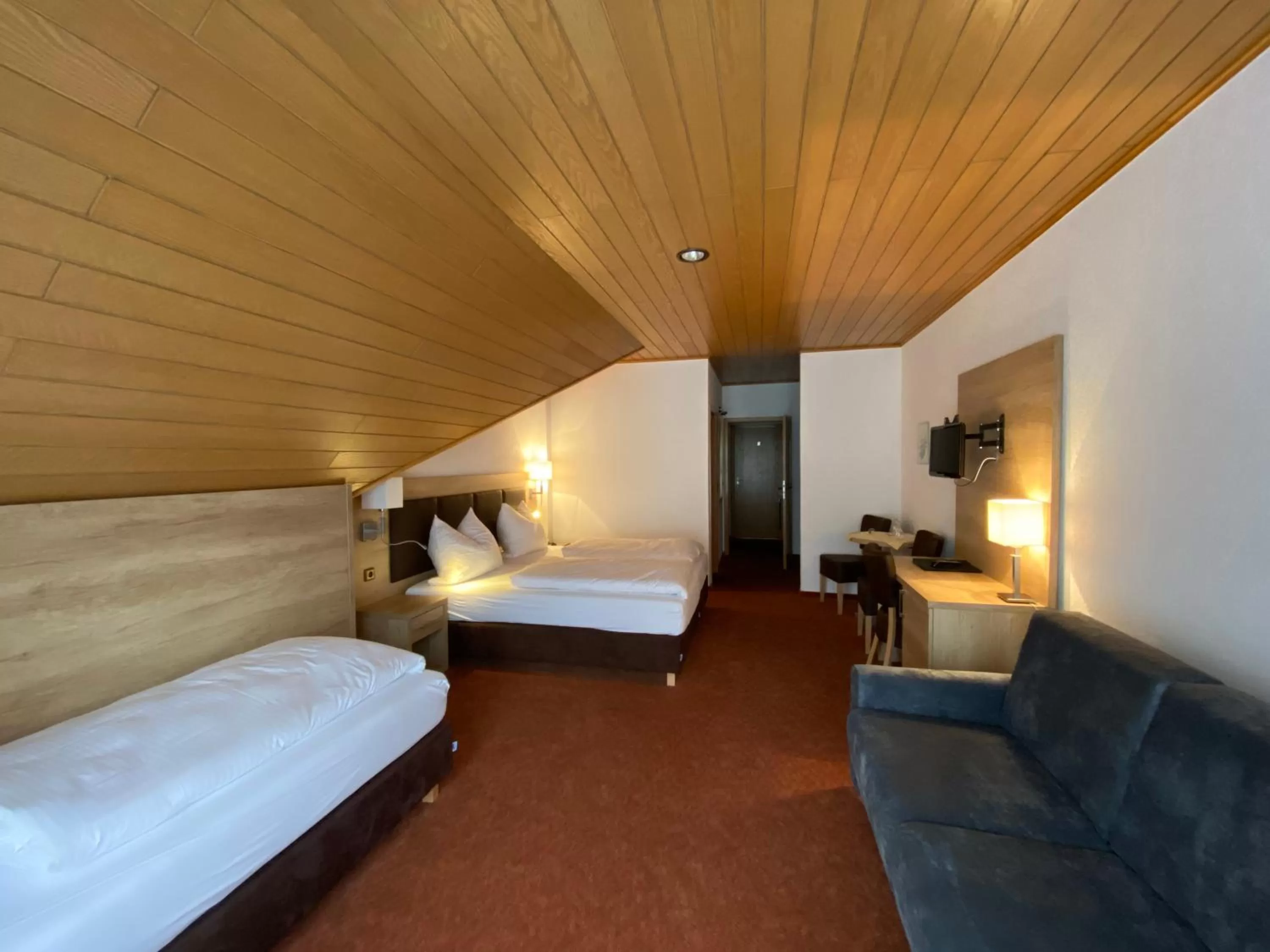 Bed in Hotel Herbstein