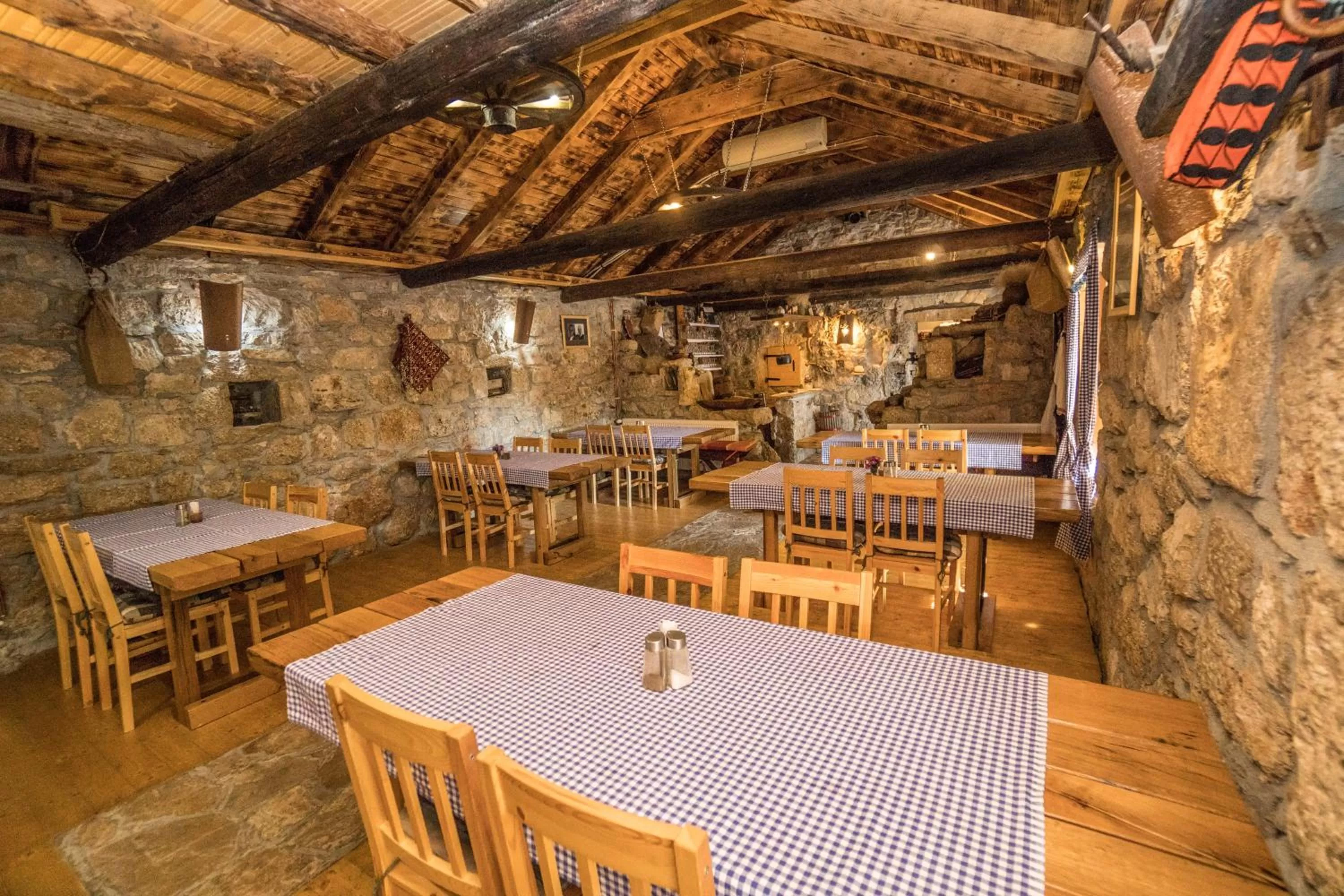 Restaurant/places to eat in Agroturizam Duvančić - Konoba dida Marka