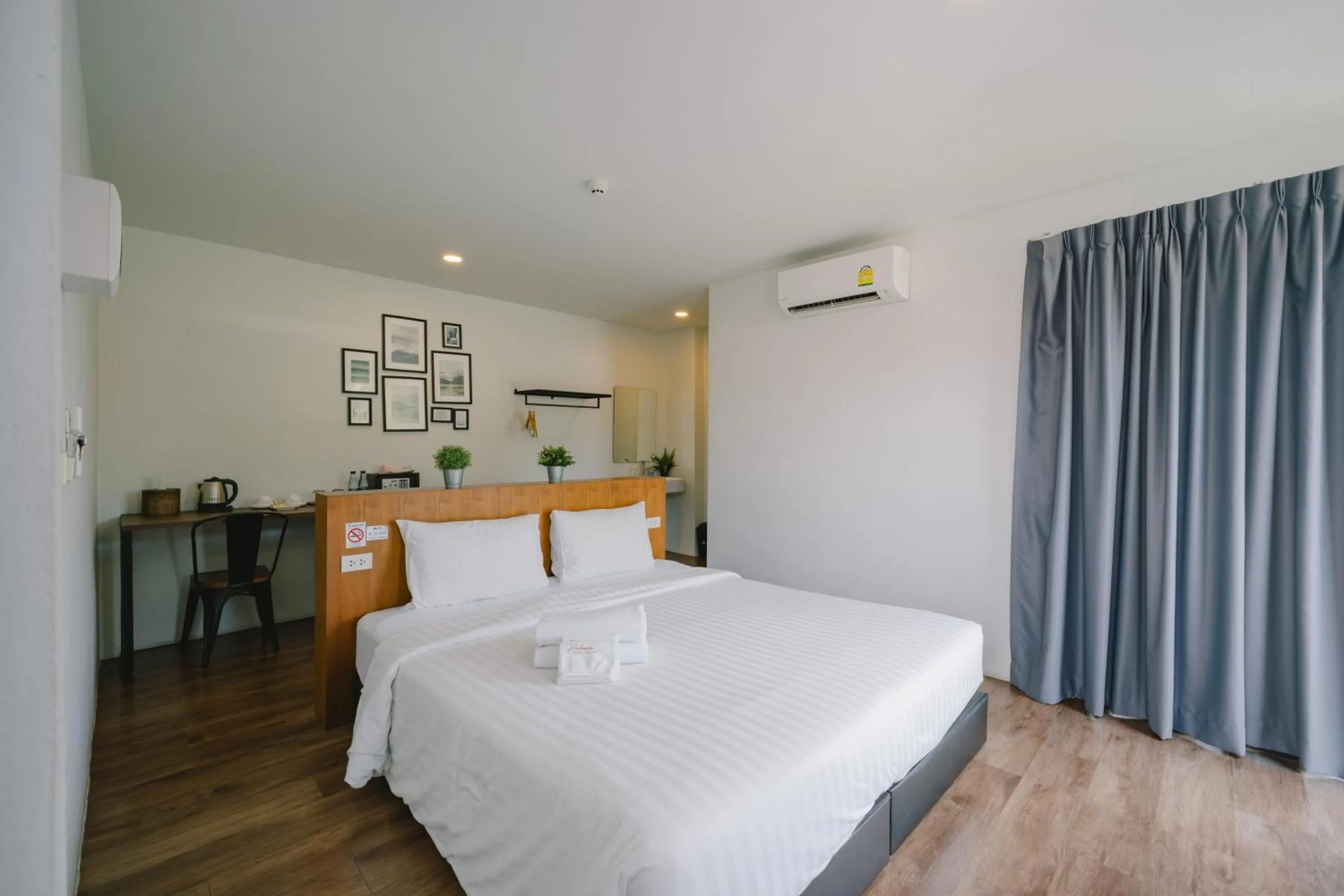 Bed in The Arbern Hotel x Bistro - SHA Extra Plus