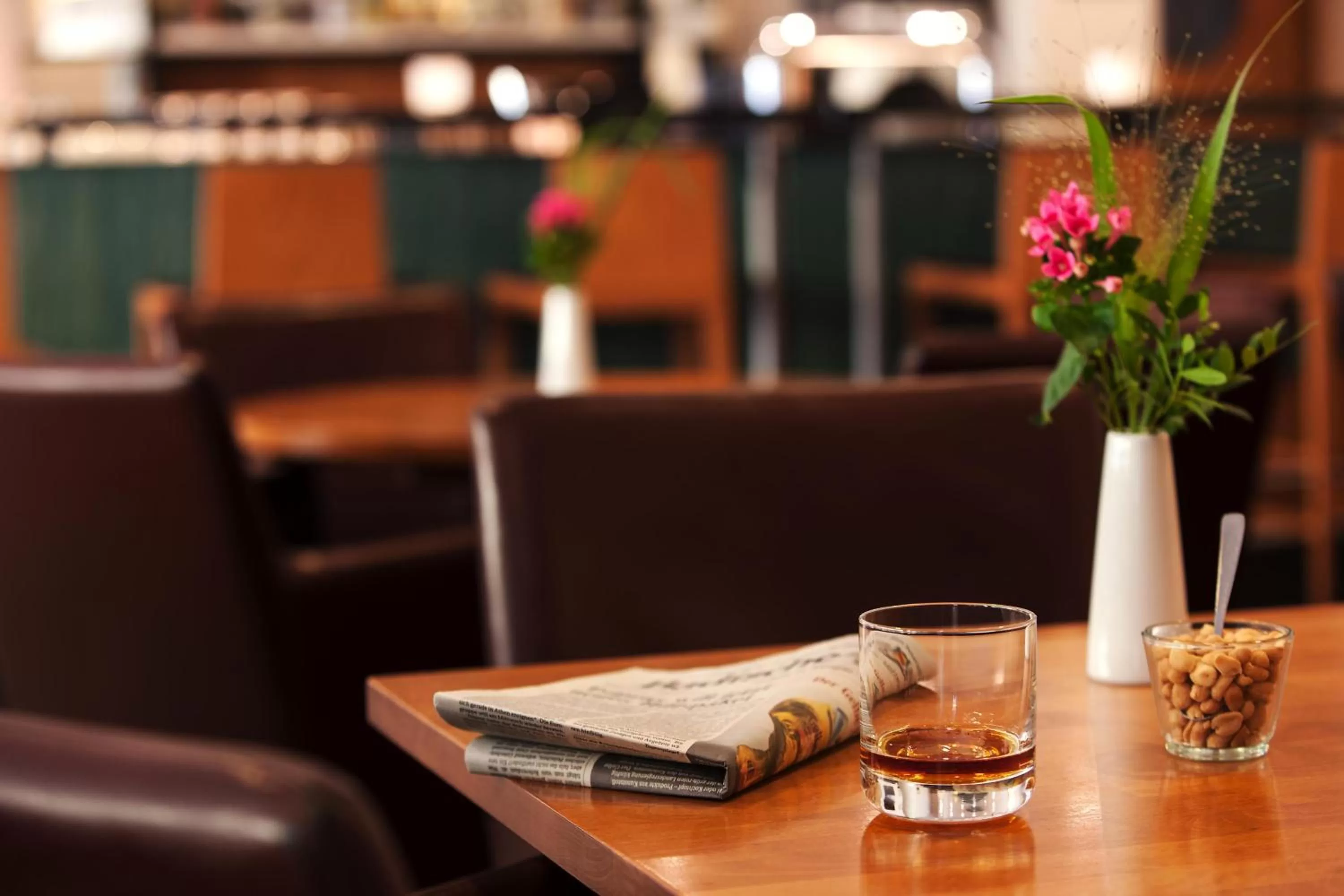 Lobby or reception in IntercityHotel Freiburg